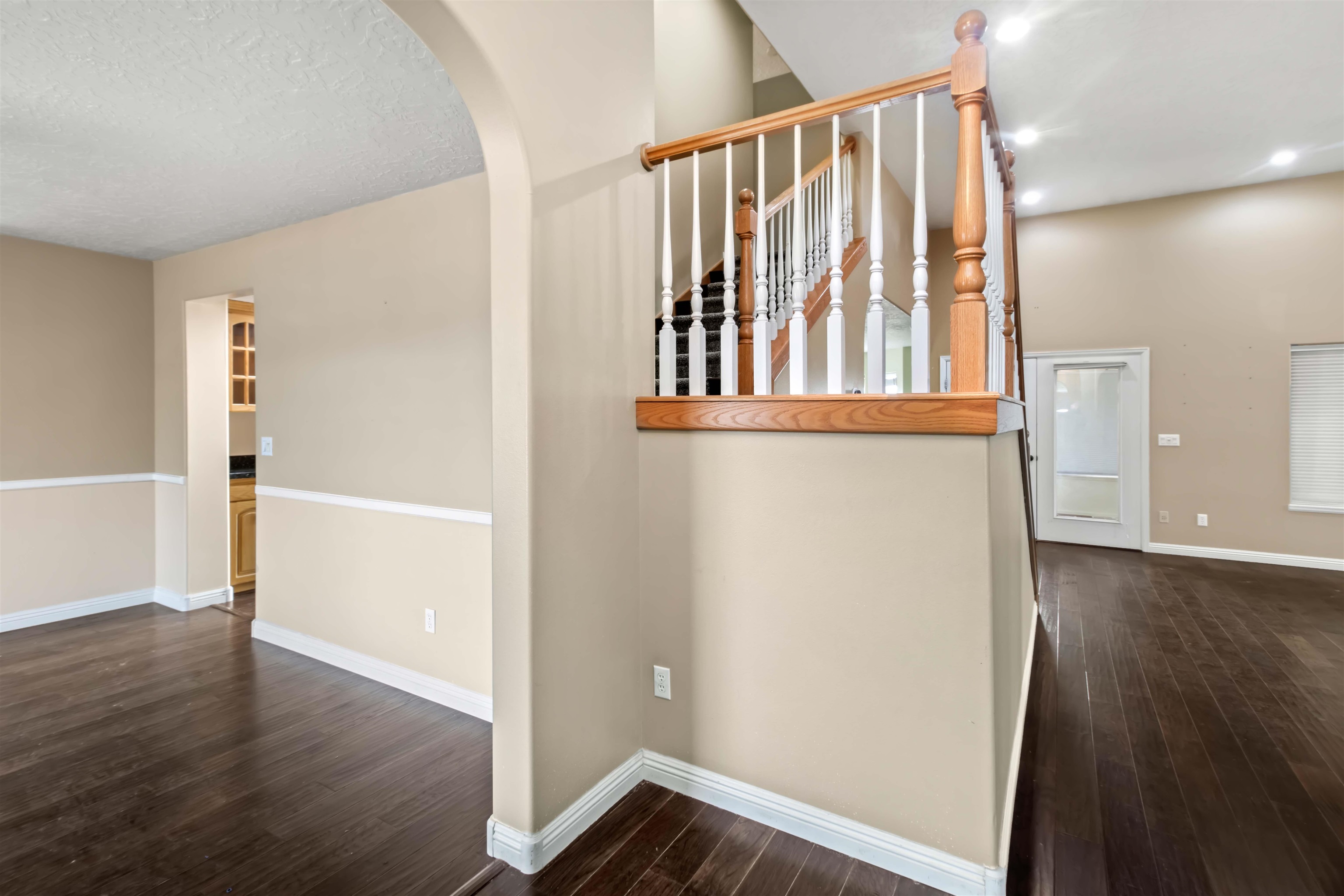1285 La Mesa Circle Property Photo 14