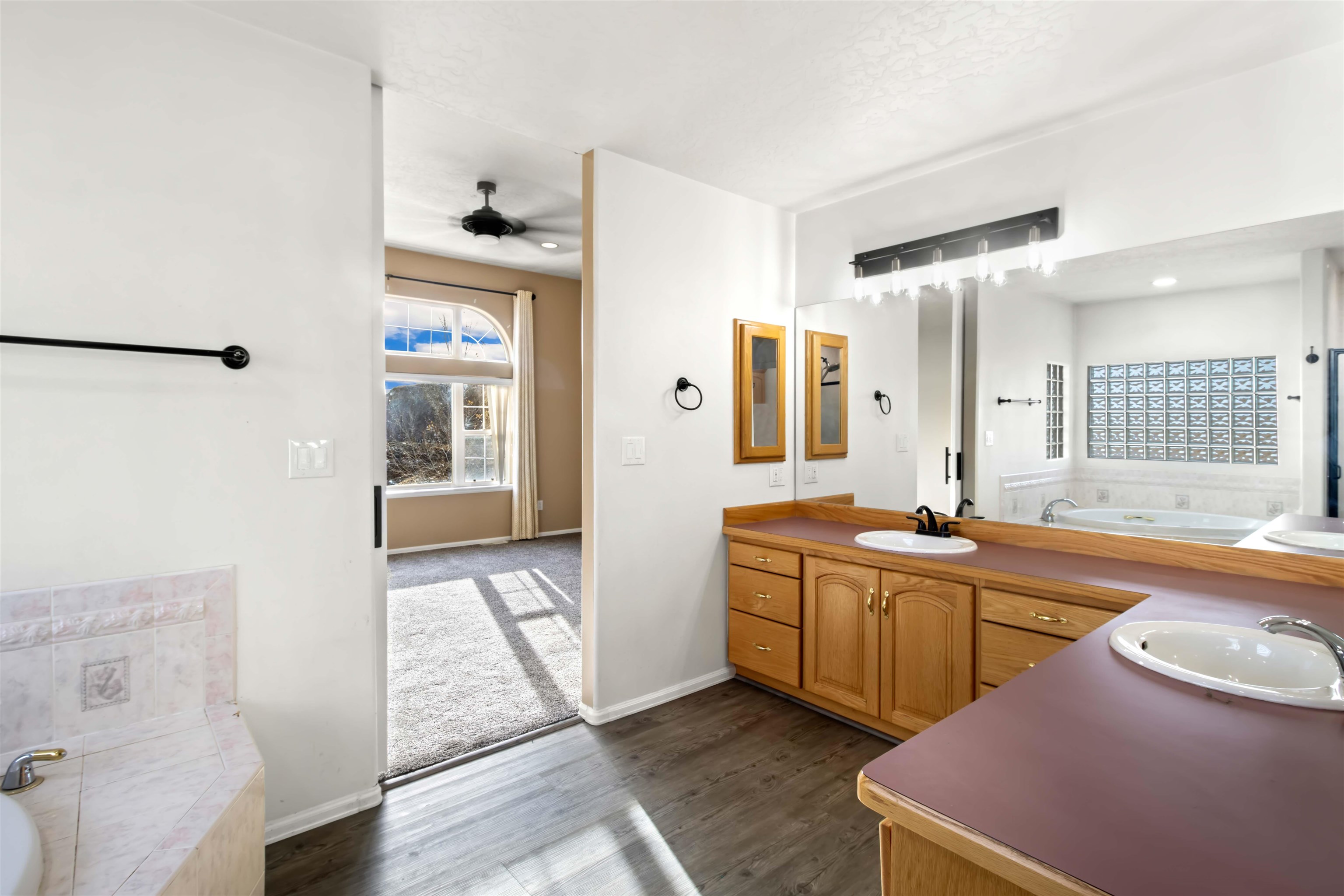 1285 La Mesa Circle Property Photo 18