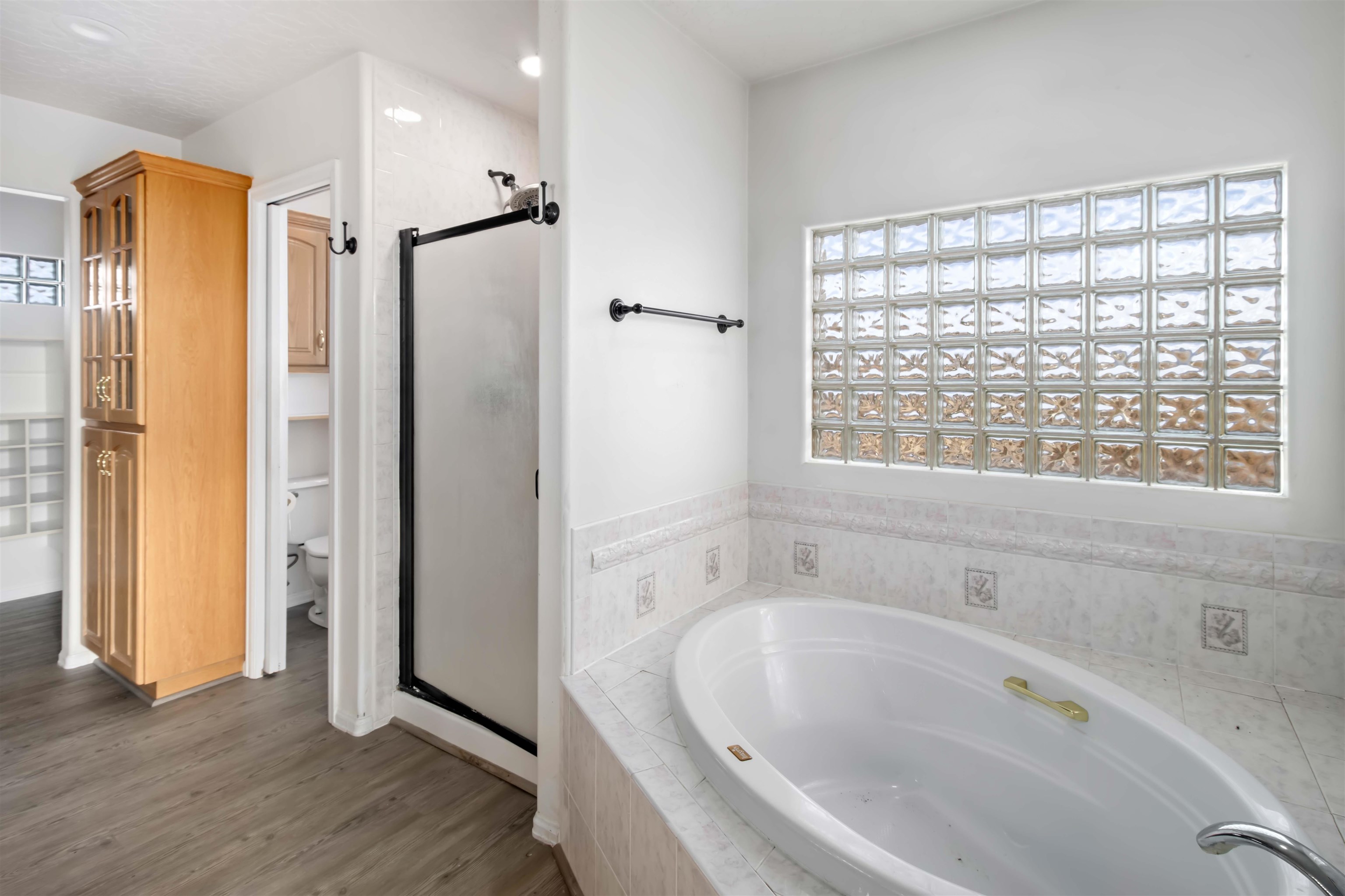 1285 La Mesa Circle Property Photo 20