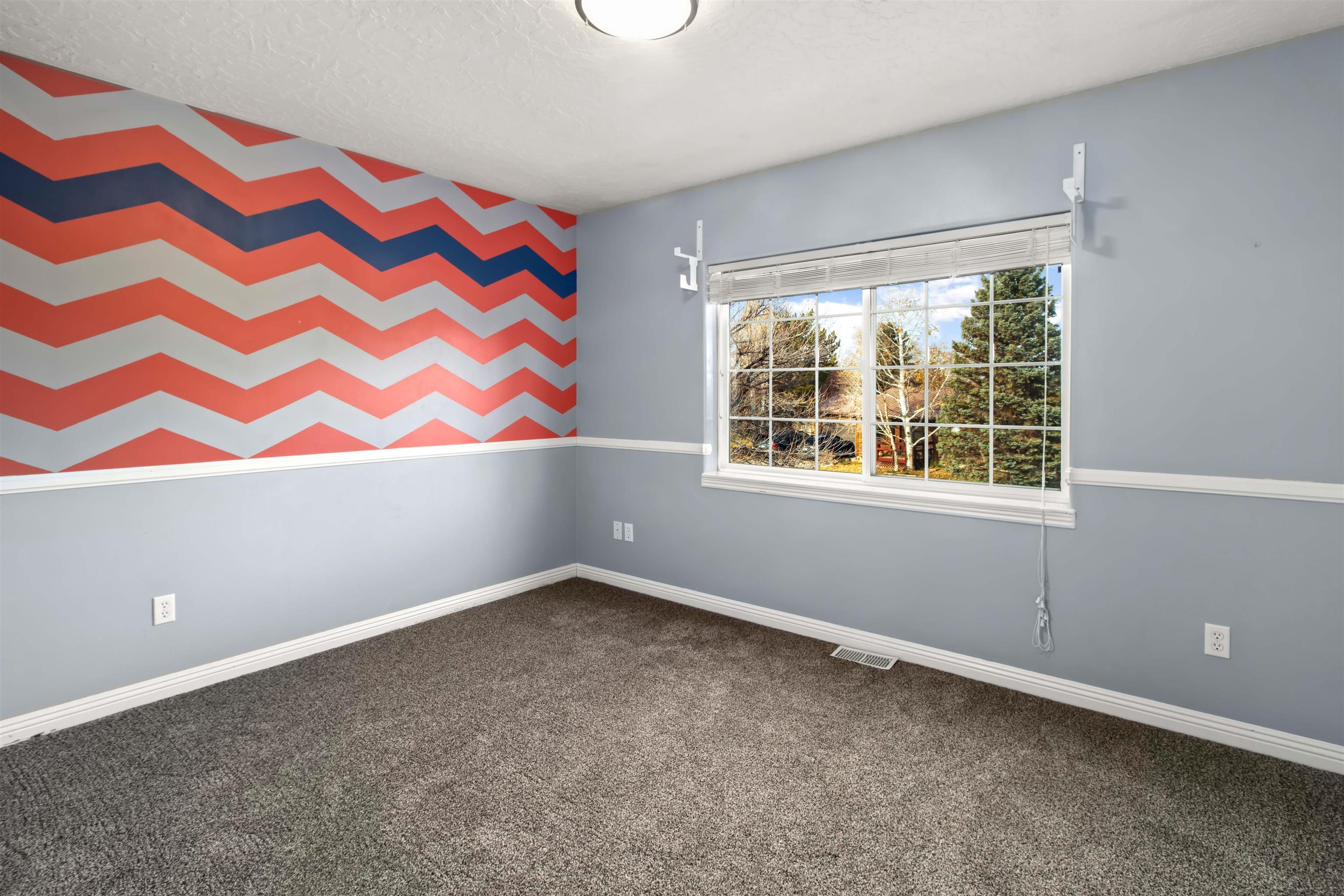 1285 La Mesa Circle Property Photo 24