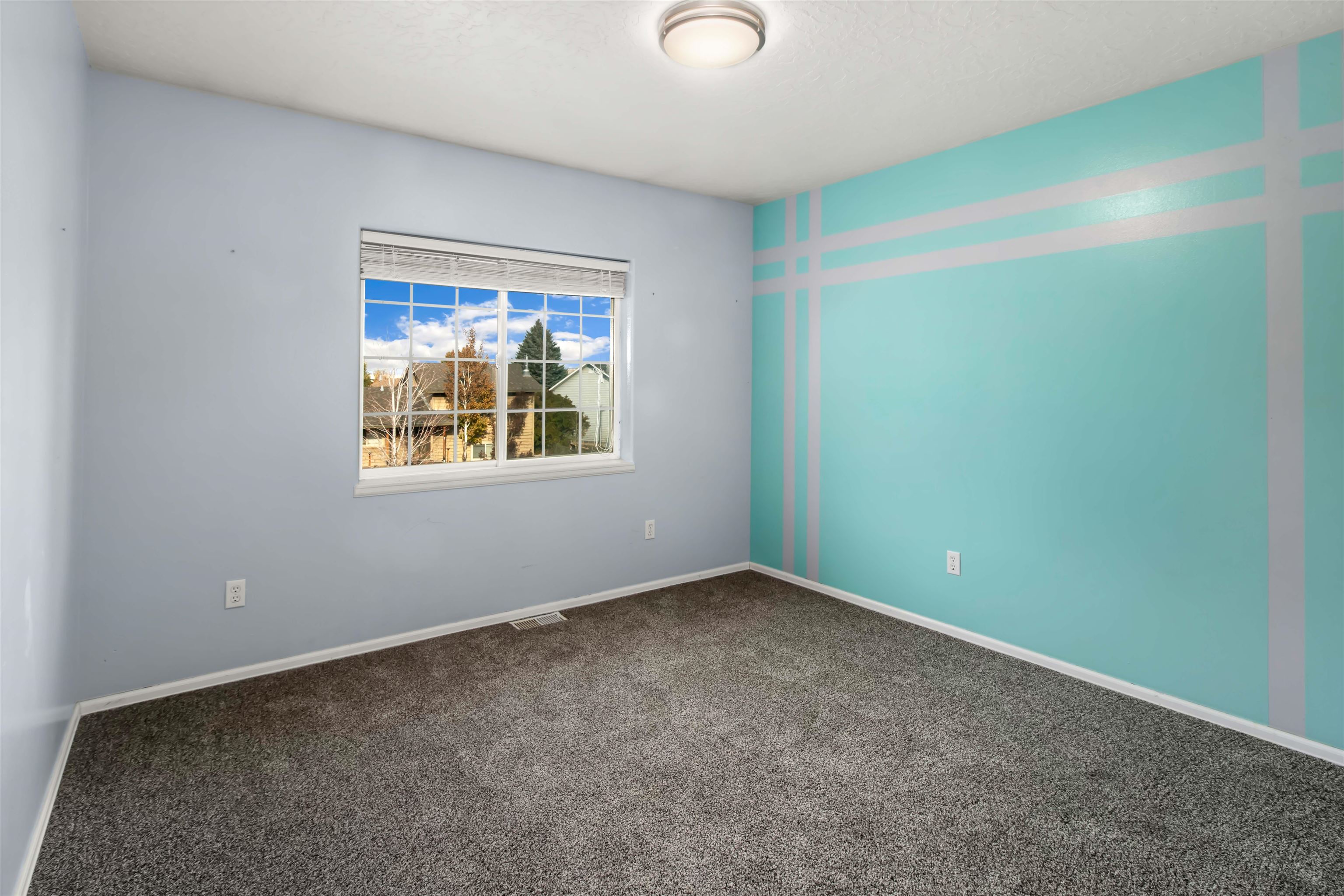 1285 La Mesa Circle Property Photo 25