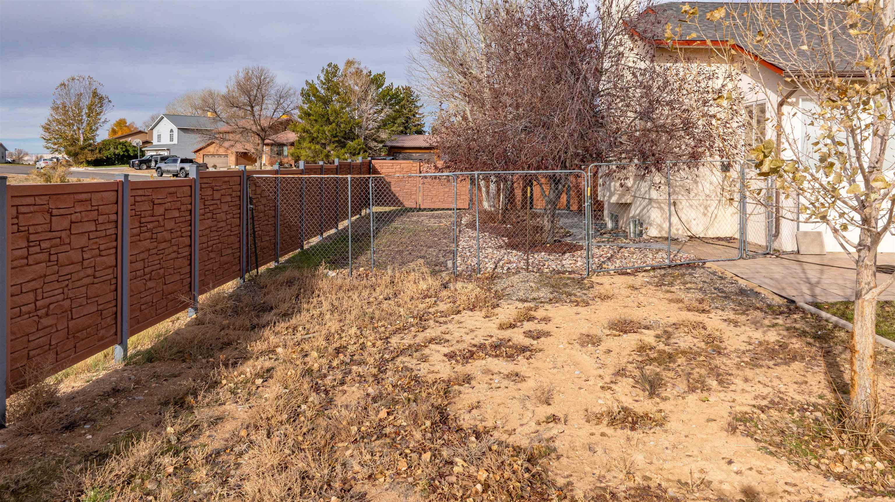1285 La Mesa Circle Property Photo 35