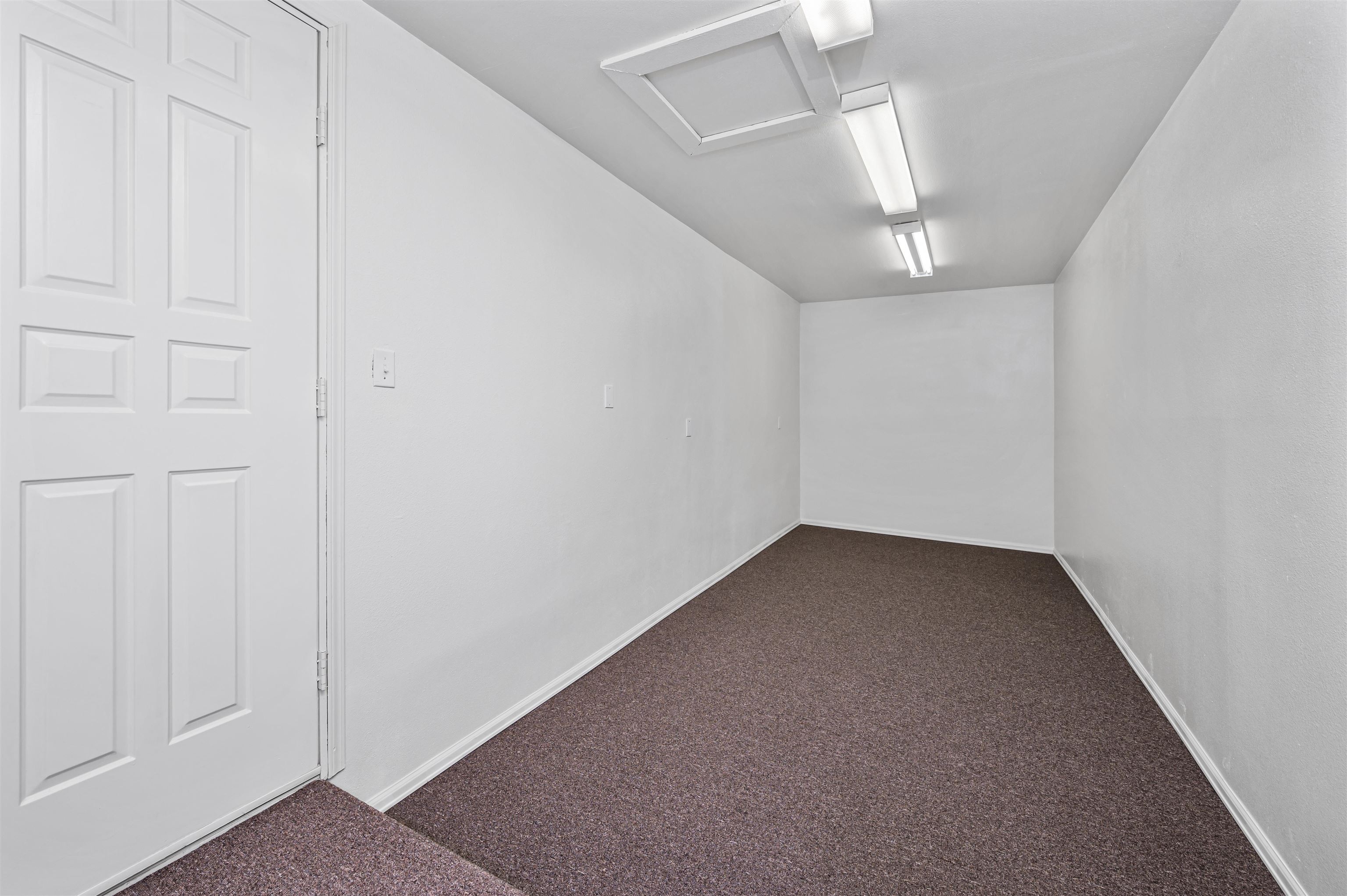 396 S Camp Road Property Photo 18
