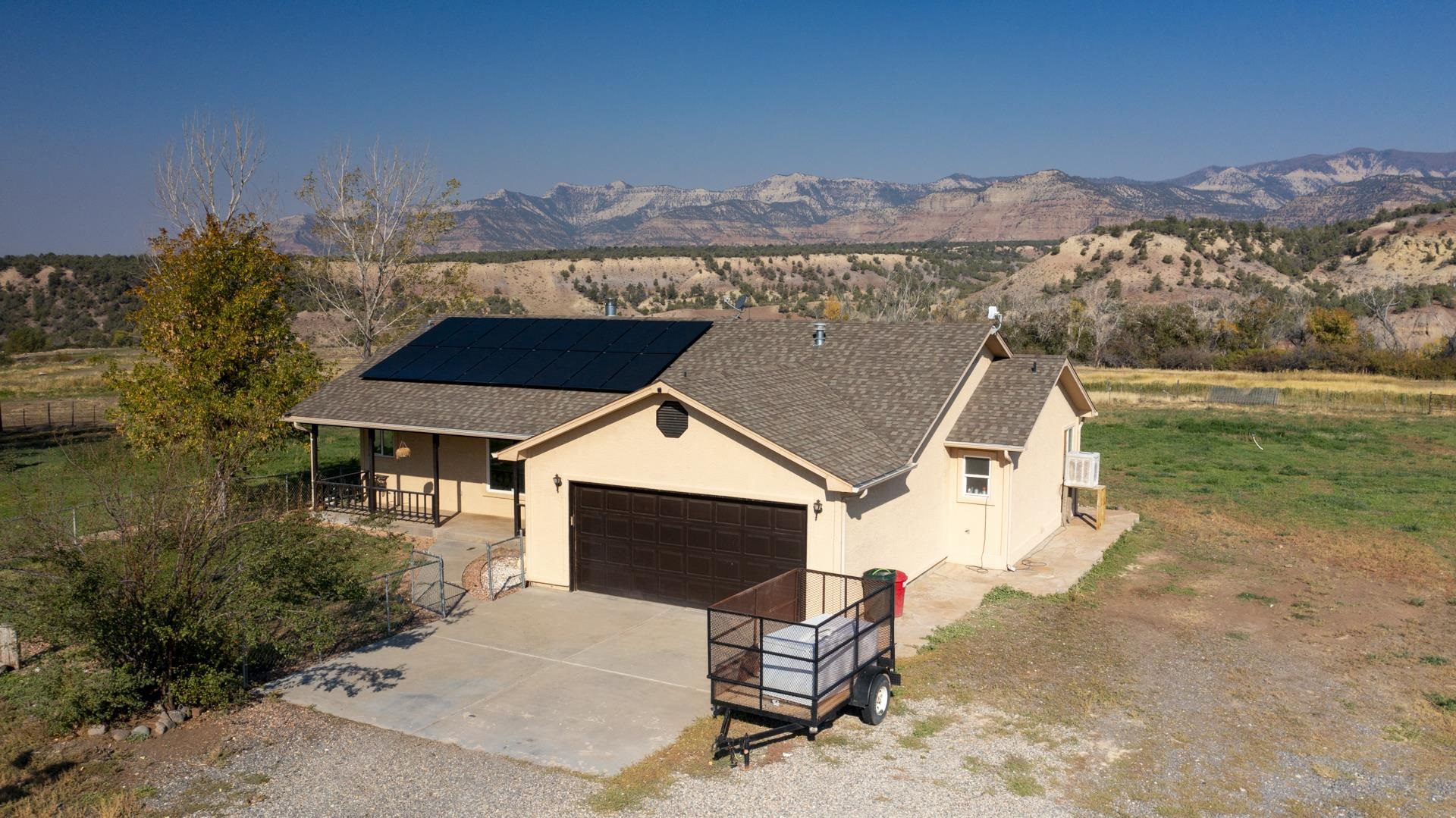 15839 Charles Avenue Property Photo 9