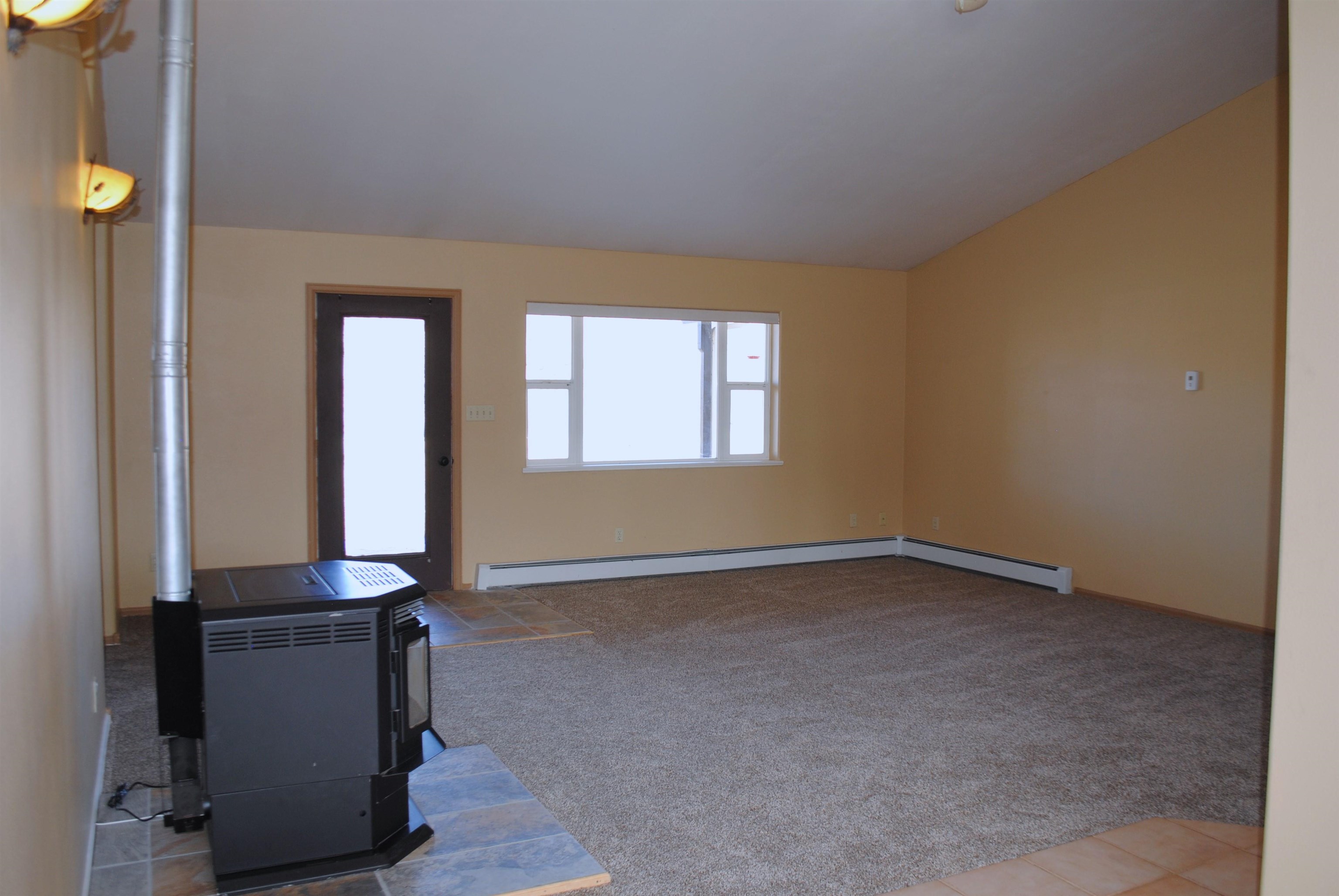 15839 Charles Avenue Property Photo 21