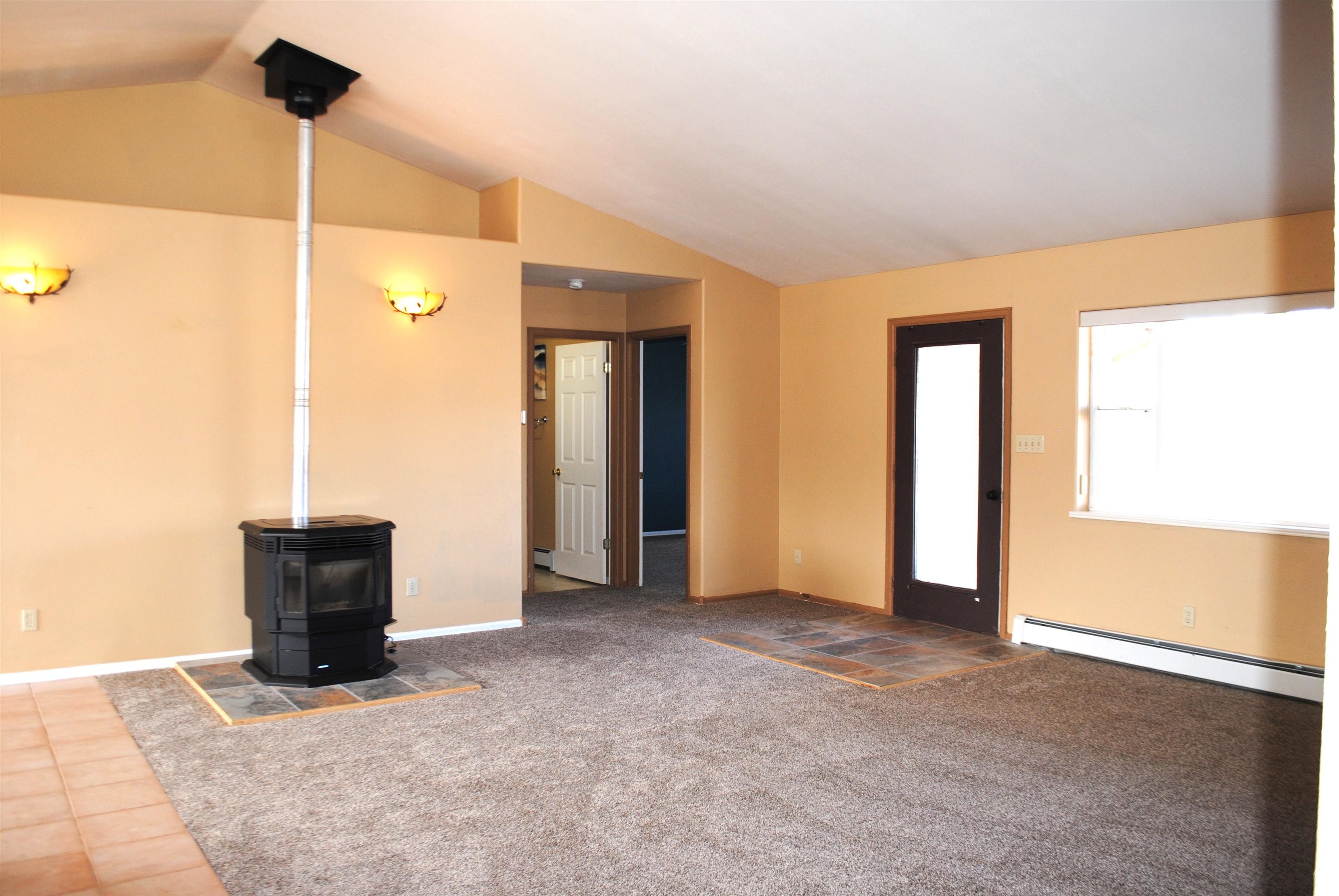 15839 Charles Avenue Property Photo 22