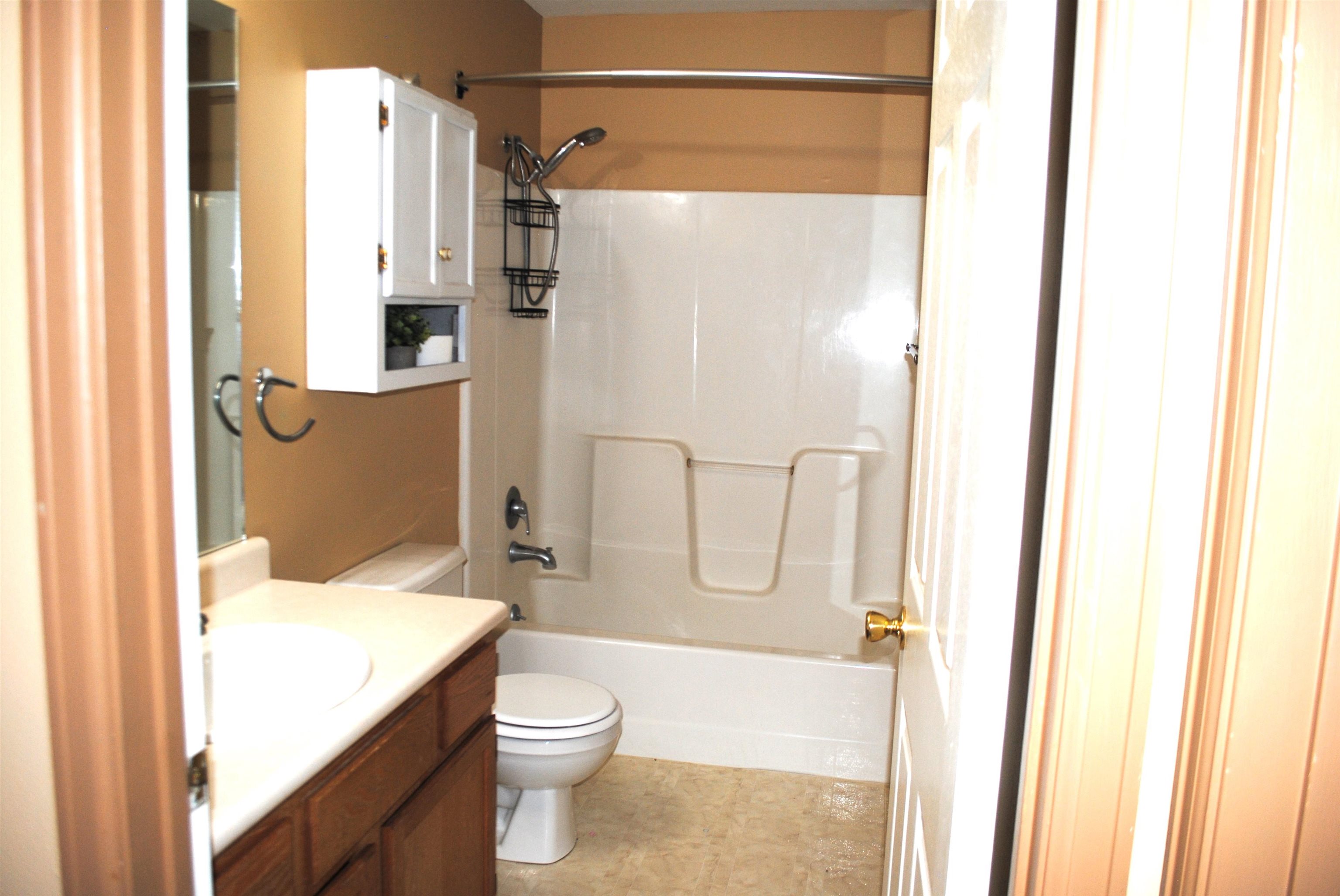 15839 Charles Avenue Property Photo 33
