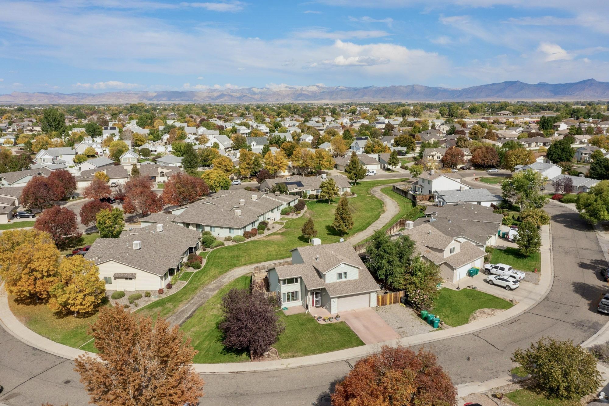 256 Sargent Circle Property Photo 2