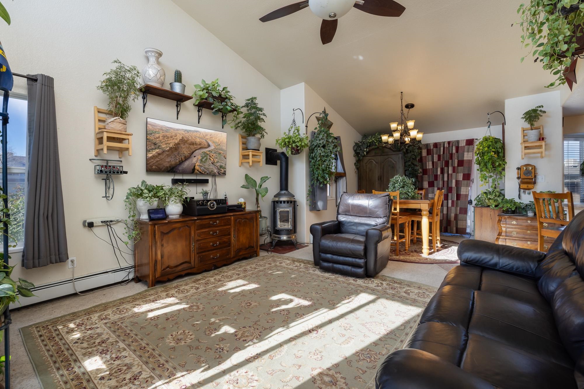 256 Sargent Circle Property Photo 3
