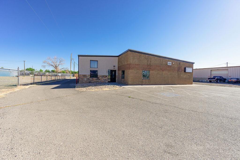 743 Highway 6&50 Property Photo 2