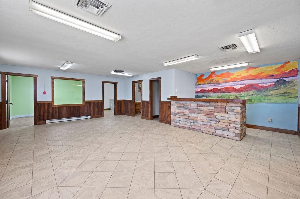 743 Highway 6&50 Property Photo 10