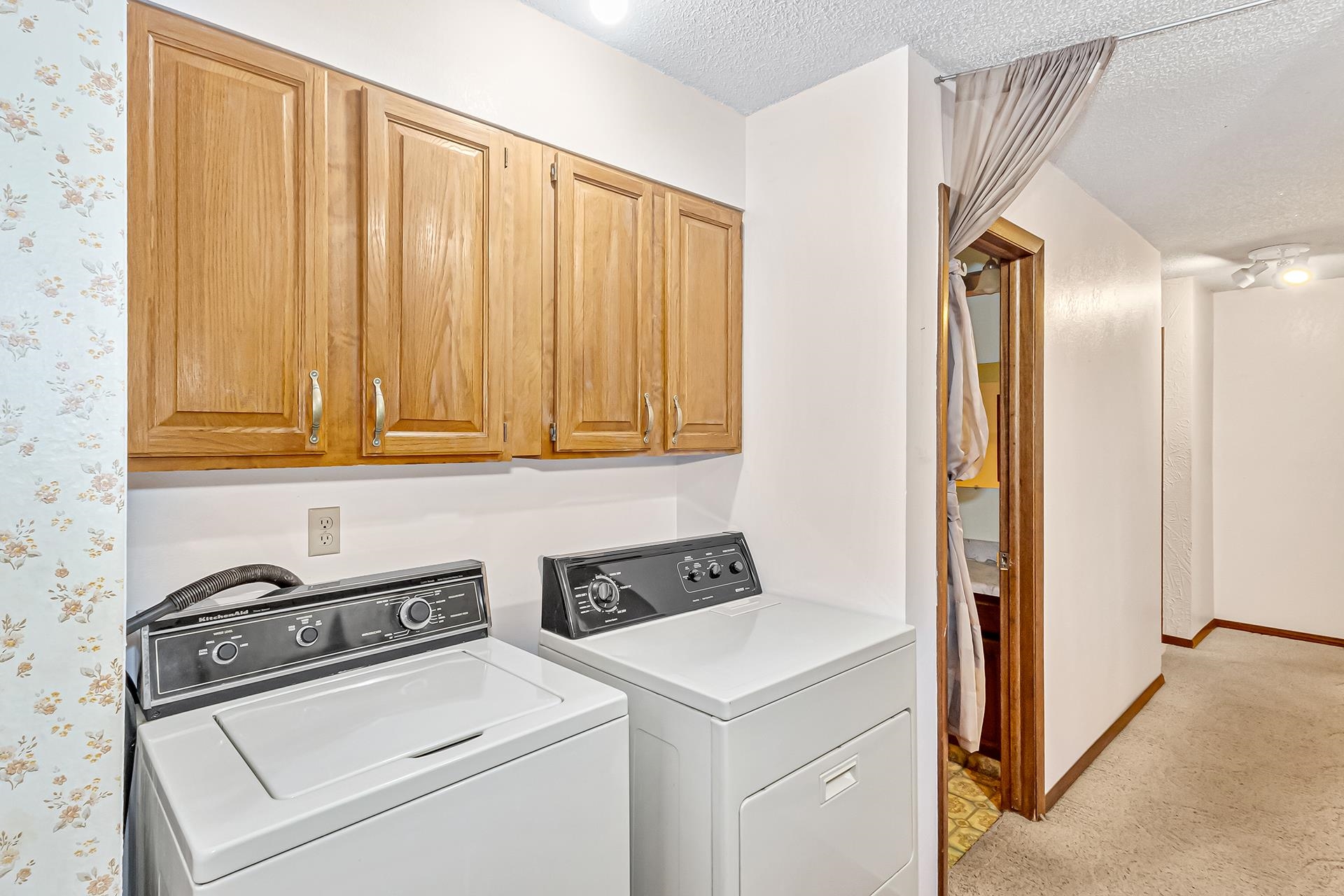 1711 Purdy Mesa Road Property Photo 16