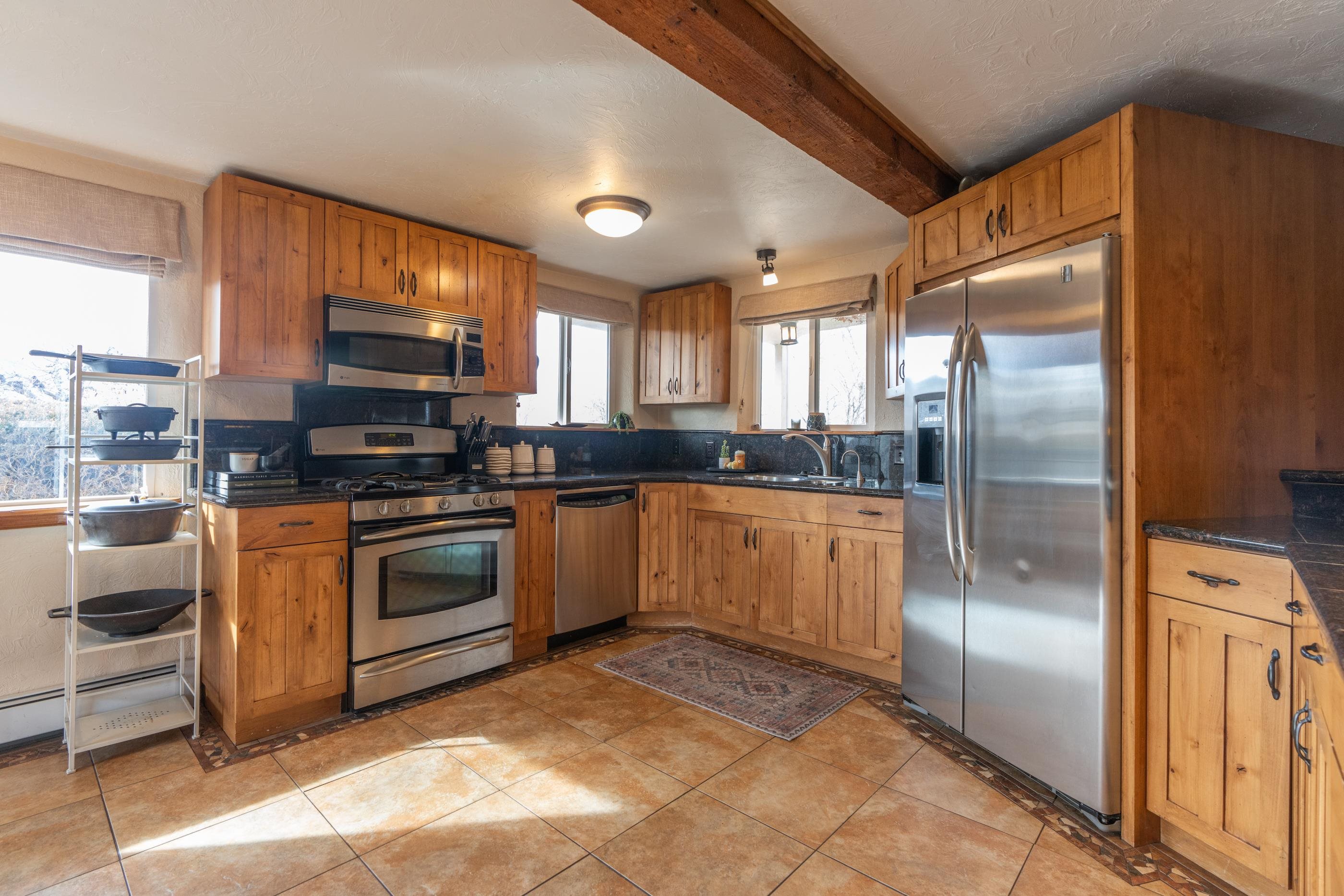 2262 Broadway Property Photo 2