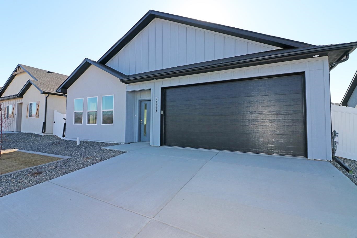 2453 Hamilton Road Property Photo