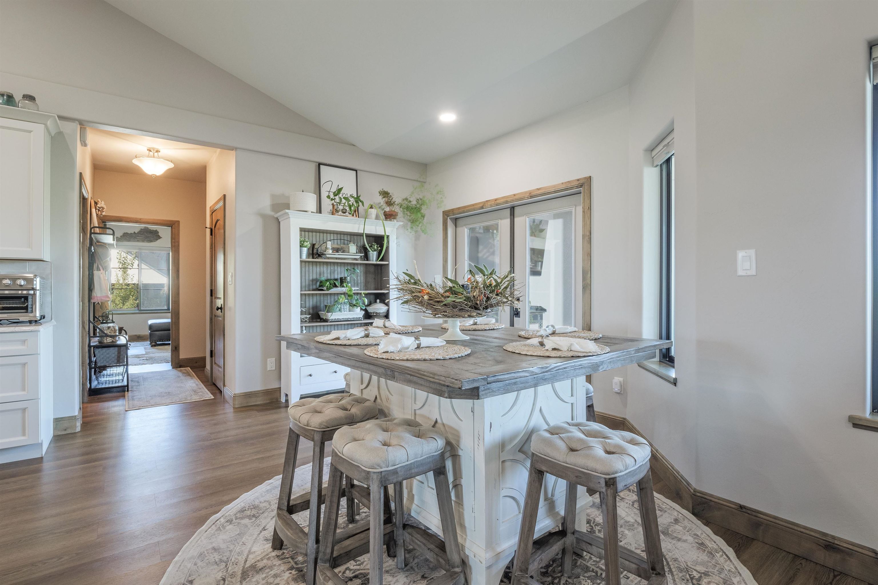 1020 Ranch View Road Property Photo 14