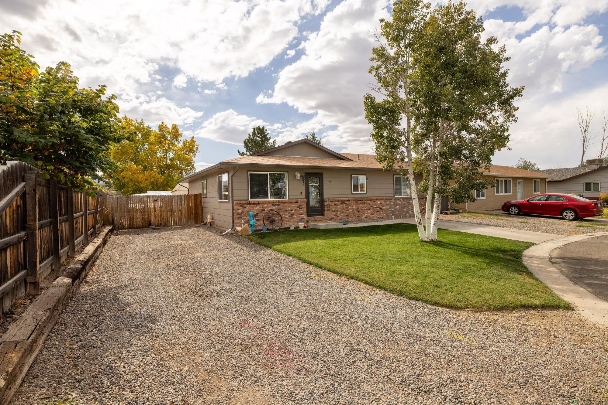 554 Greenbriar Street Property Photo 2