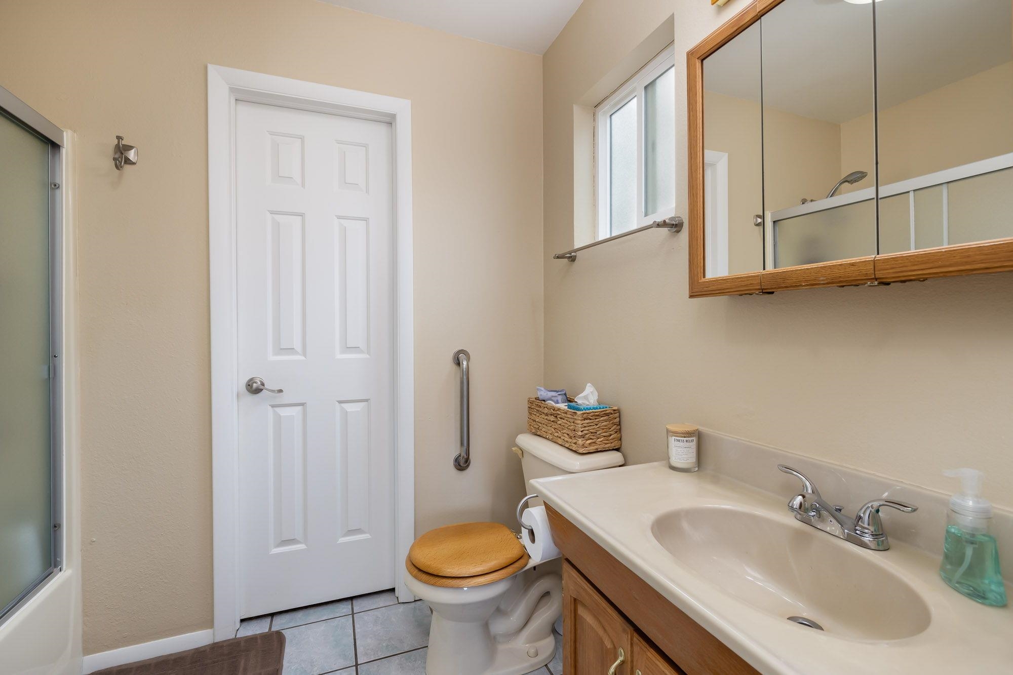 554 Greenbriar Street Property Photo 13