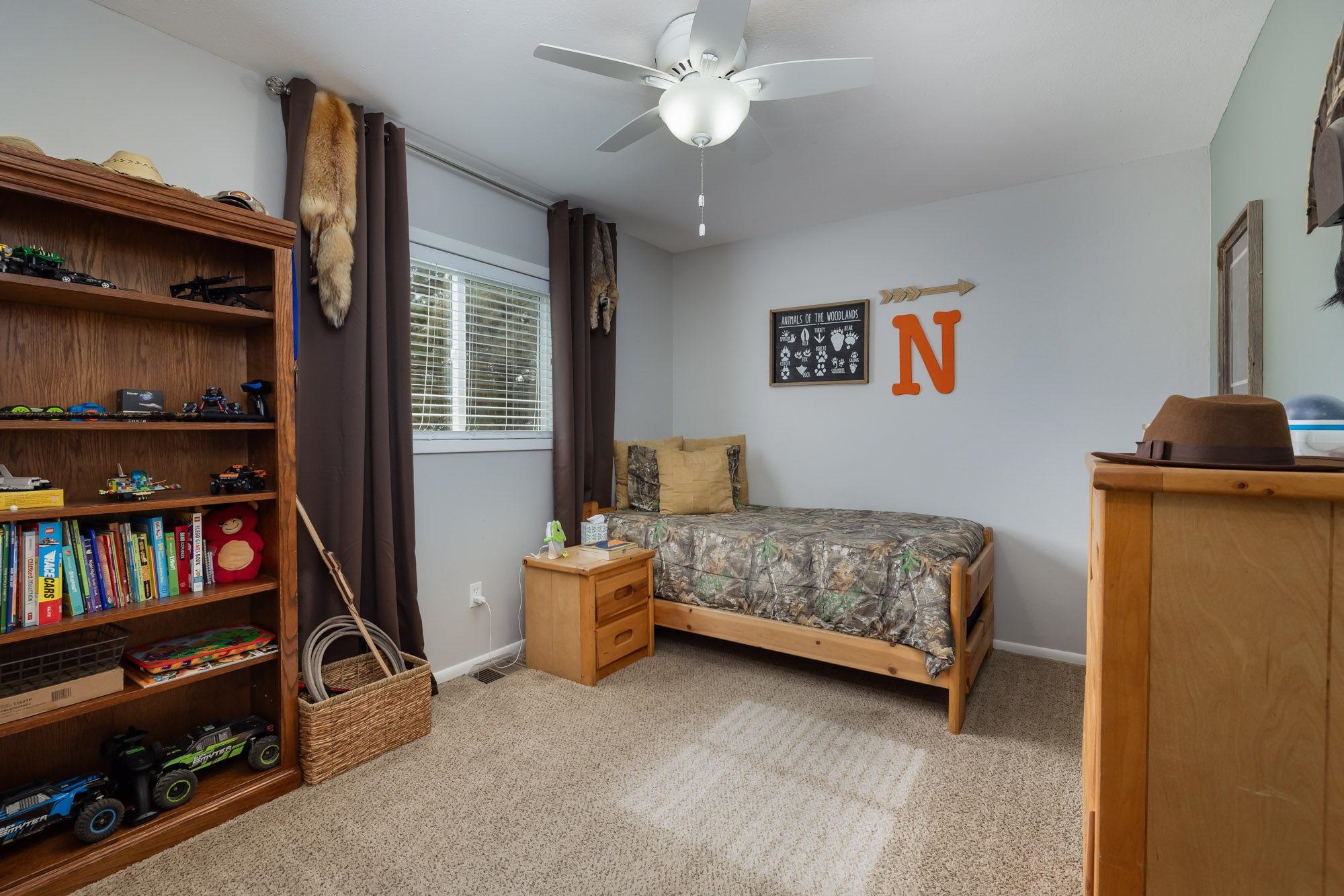 554 Greenbriar Street Property Photo 22
