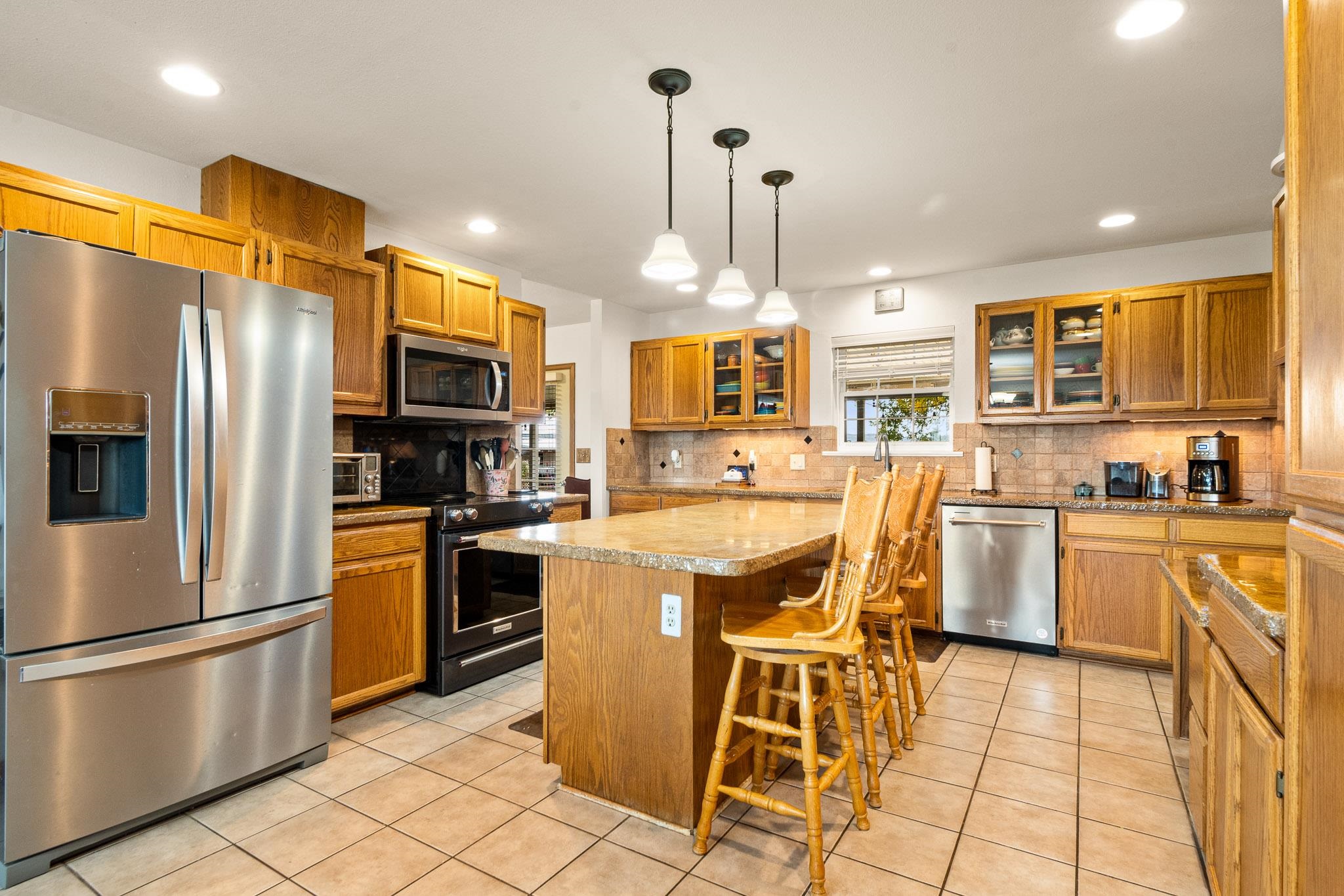1185 17 1/2 Road Property Photo 9