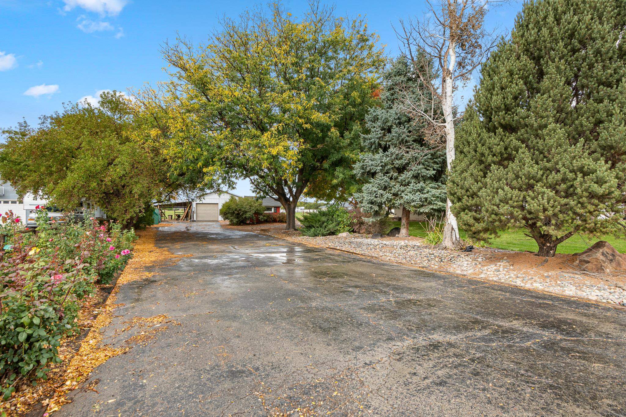 1185 17 1/2 Road Property Photo 30