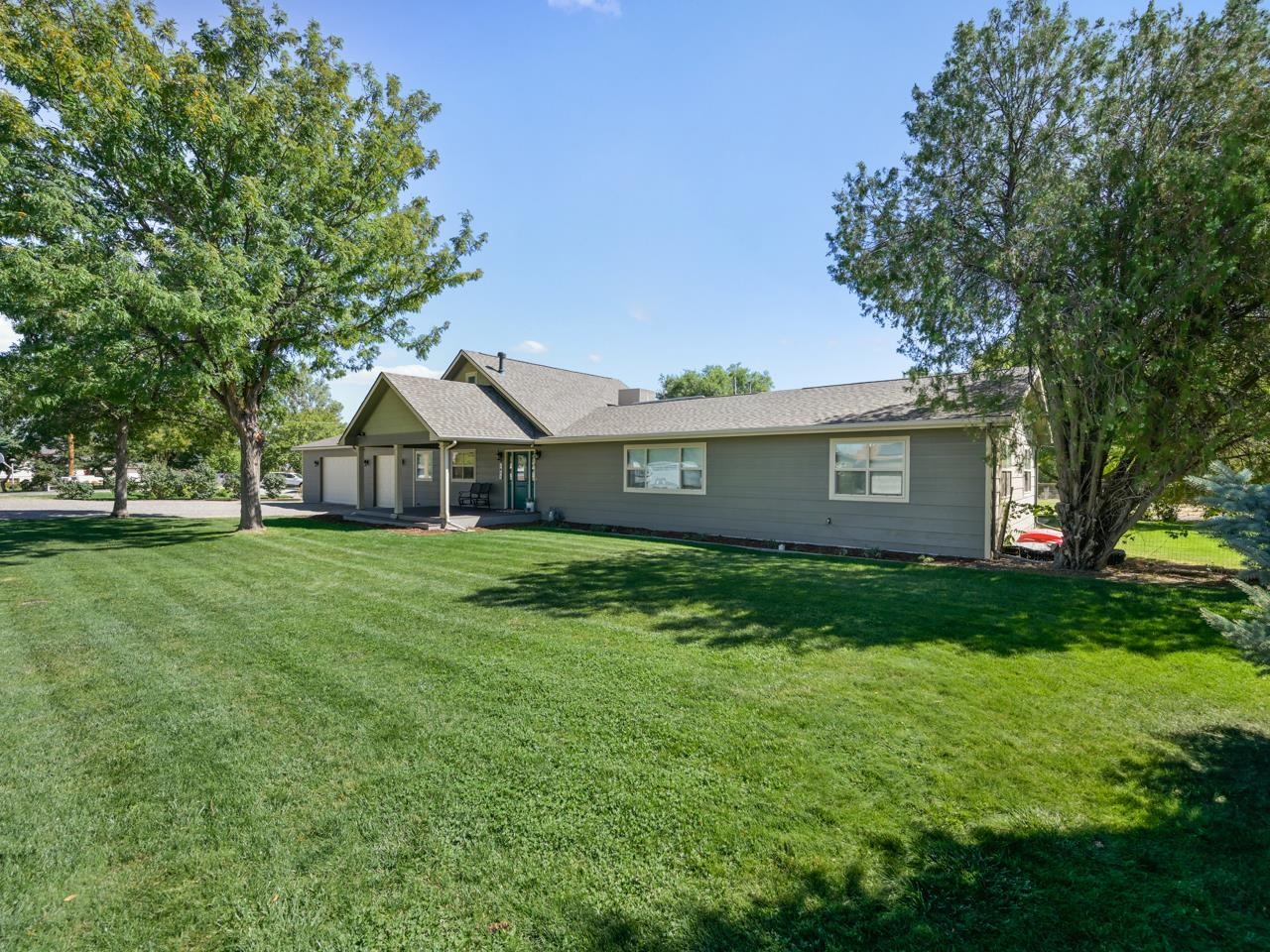 2375 S San Miguel Drive Property Photo 2