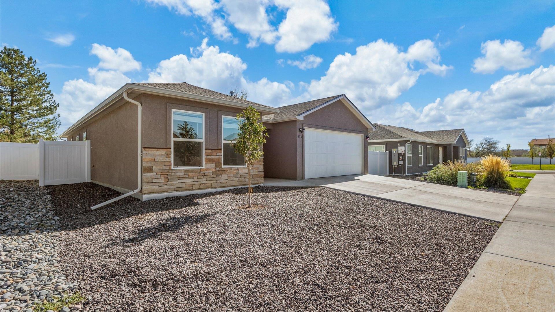 574 Redwing Lane Property Photo