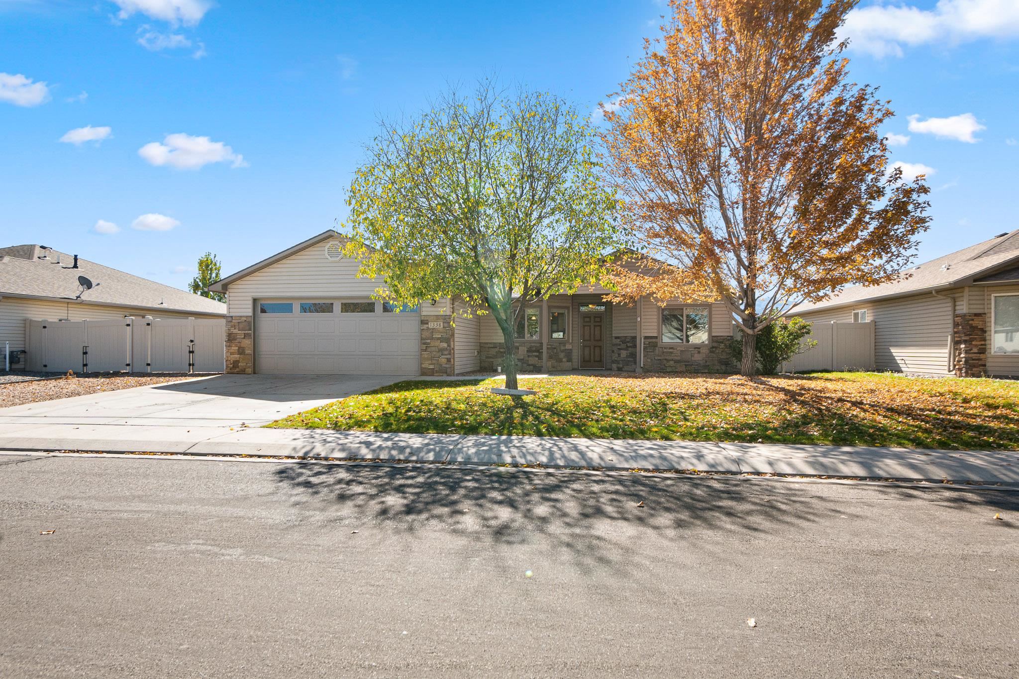 1338 Windsor Park Drive Property Photo 1