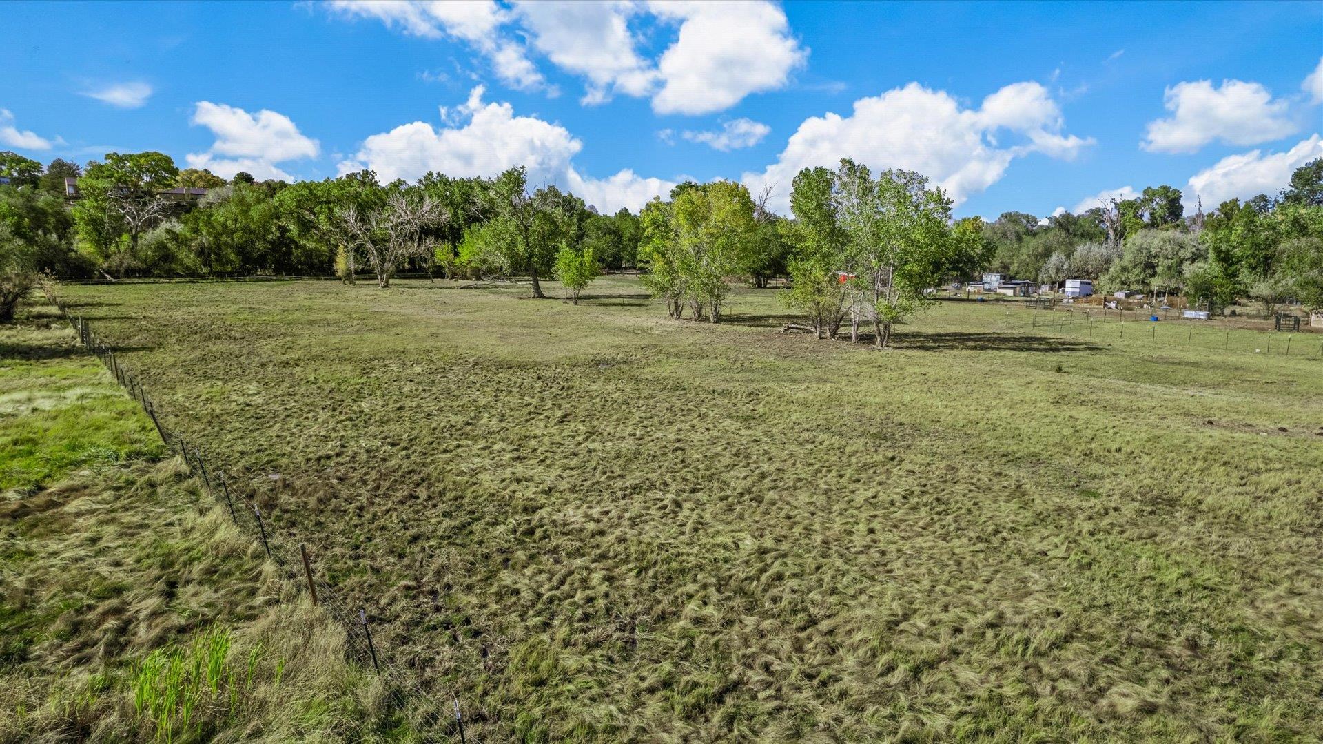 2541 Kenneth Court Property Photo 2