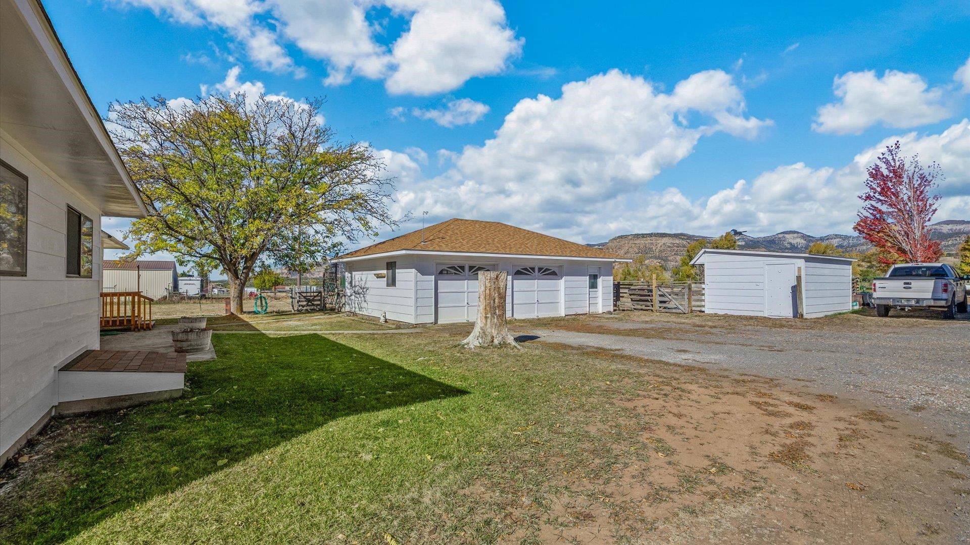58892 Highway 330e Property Photo 6