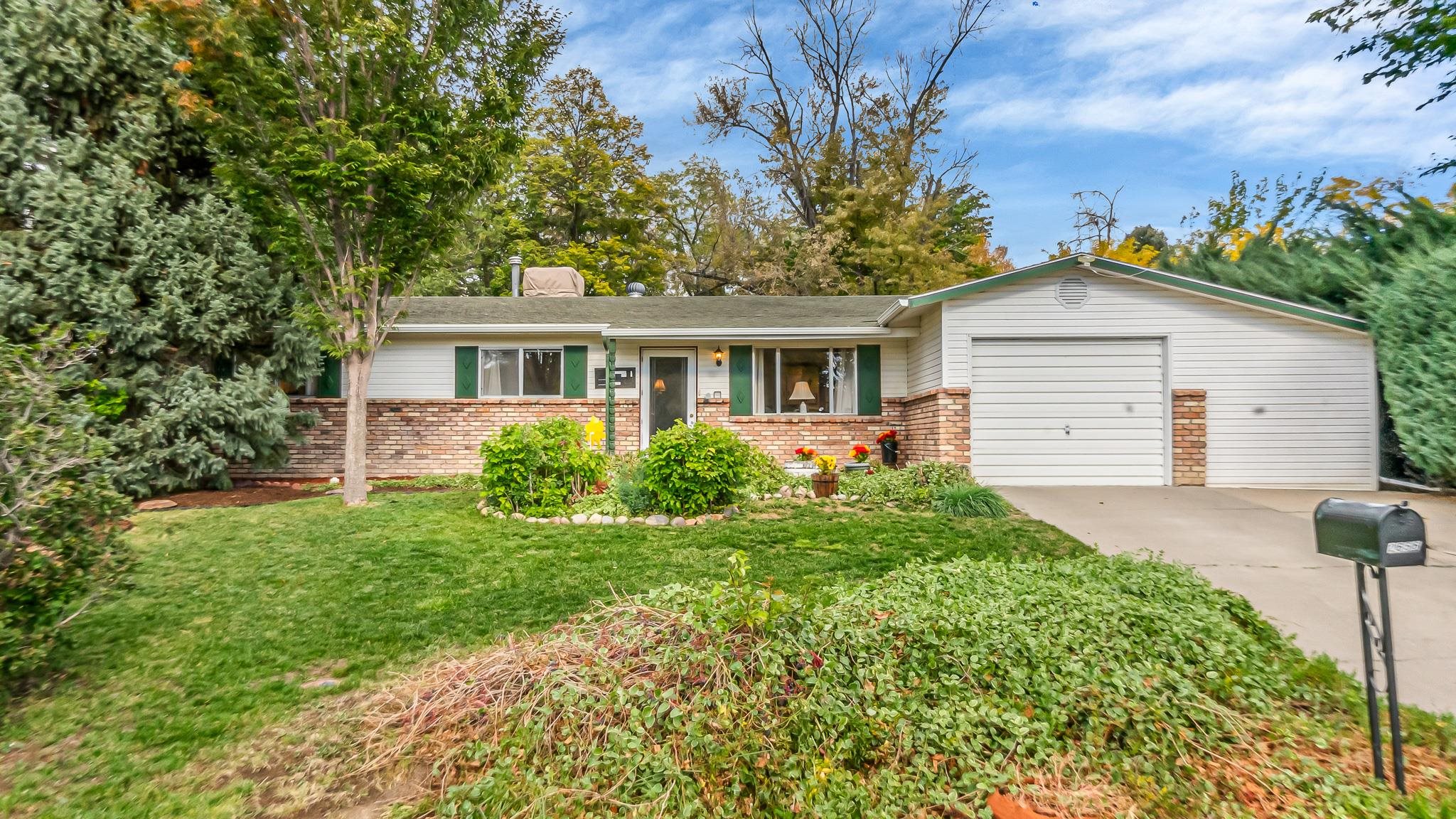 2656 Paradise Way Property Photo
