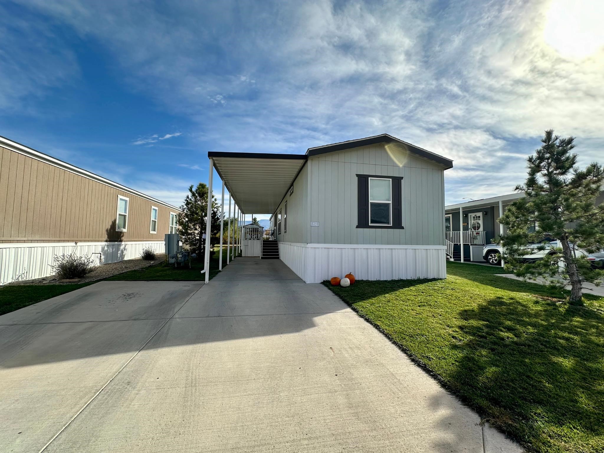 435 32 Road Property Photo 1