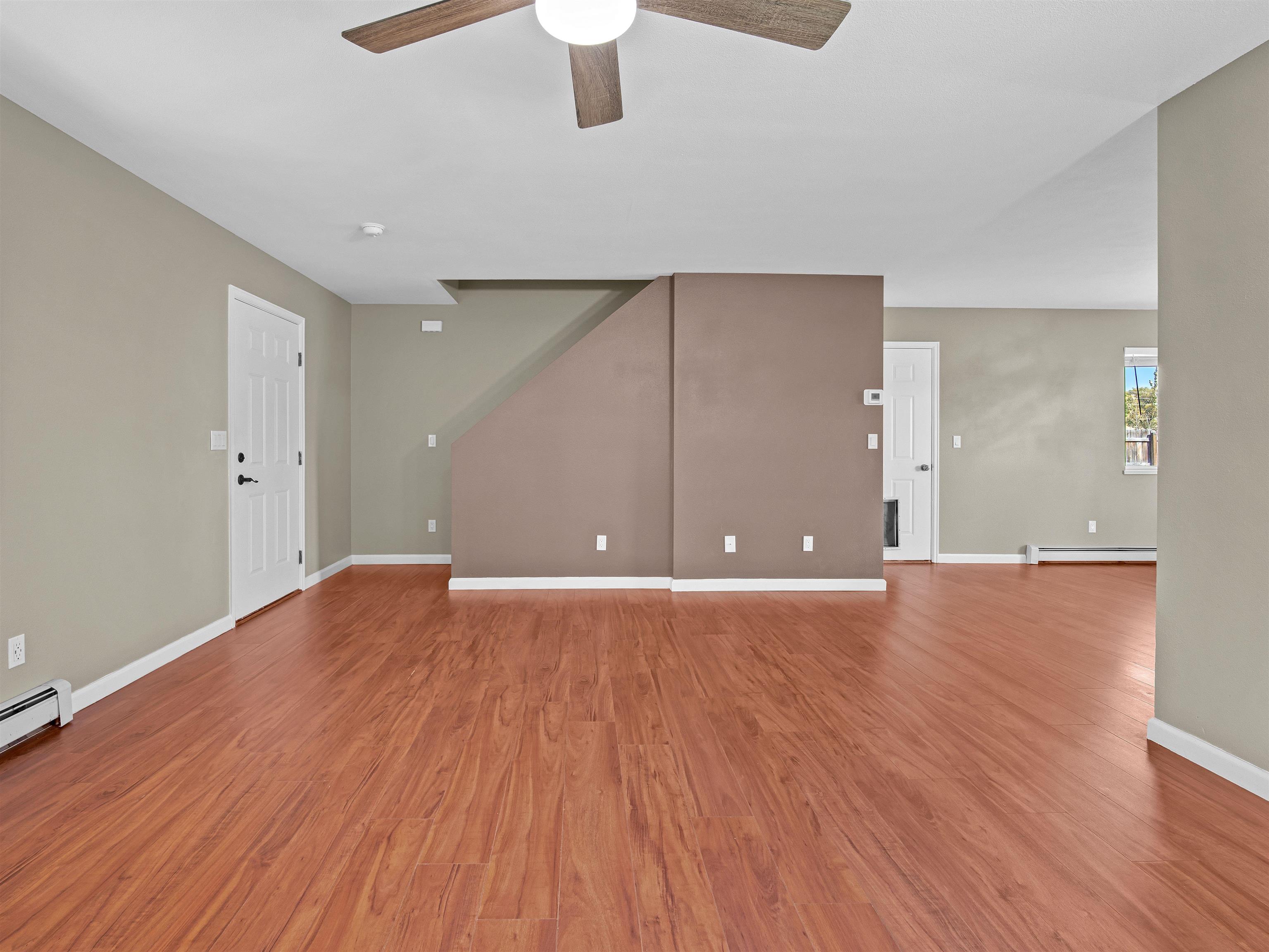 490 1/2 Aspen Grove Drive Property Photo 5
