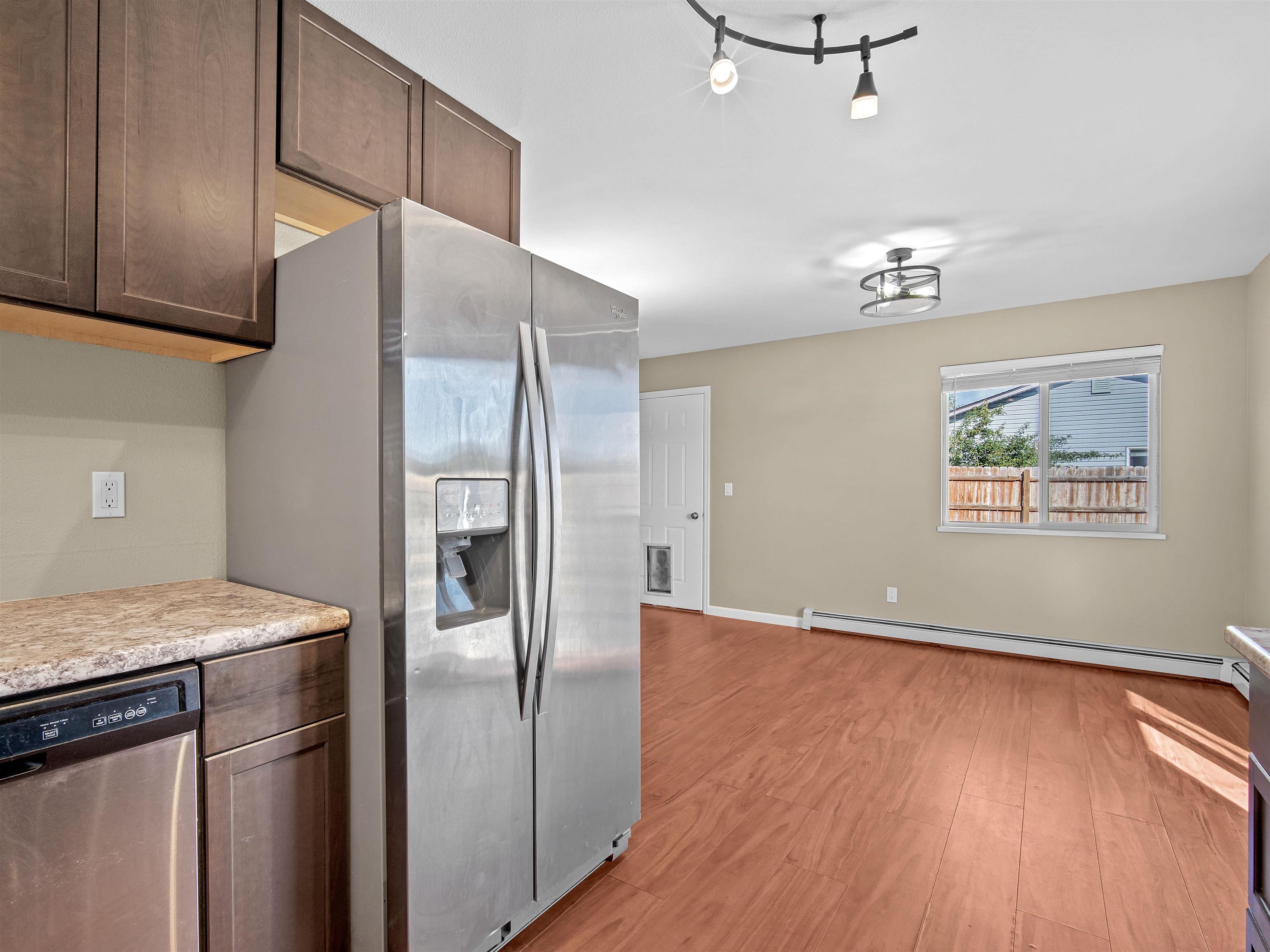 490 1/2 Aspen Grove Drive Property Photo 11