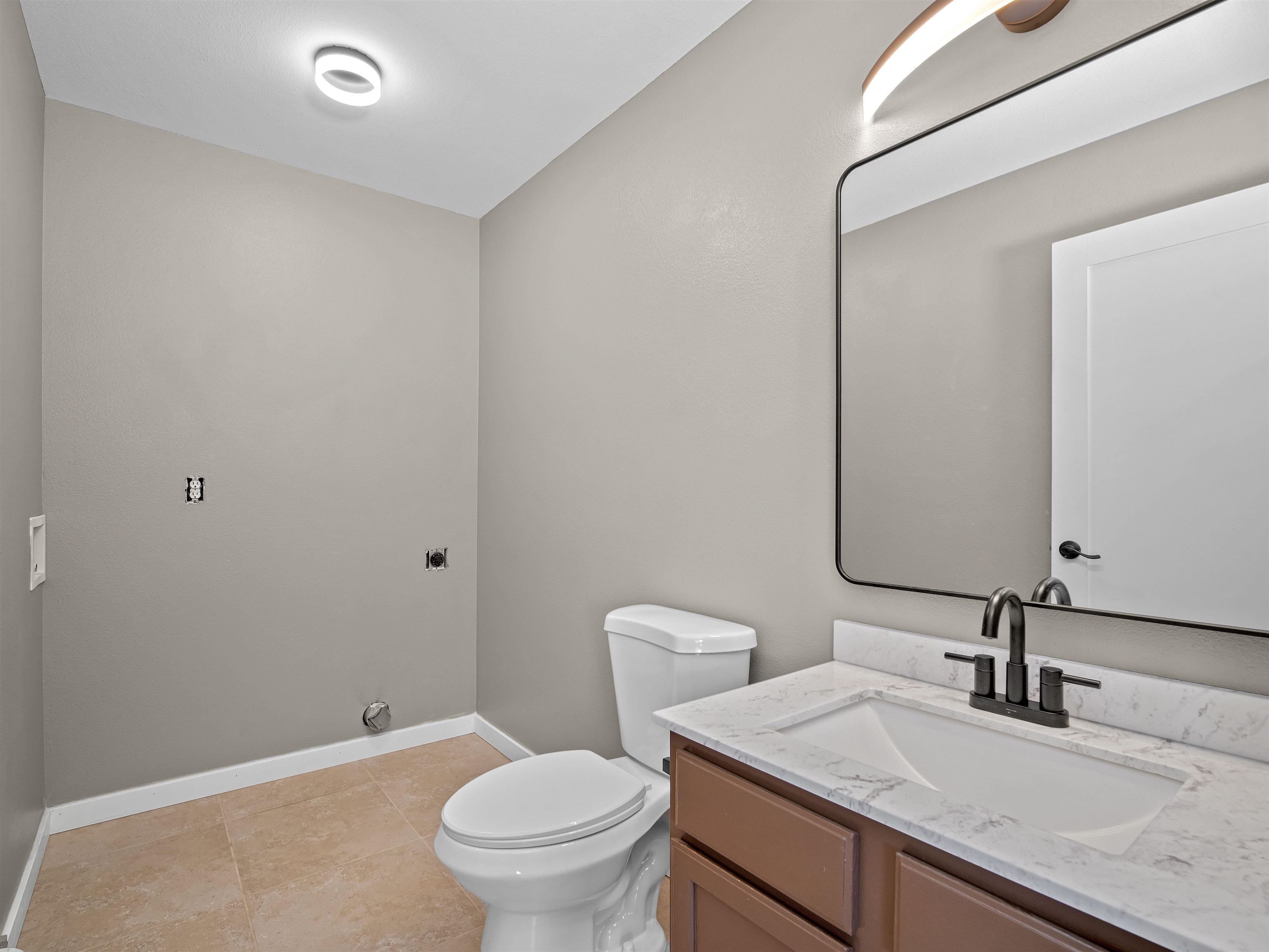 490 1/2 Aspen Grove Drive Property Photo 12