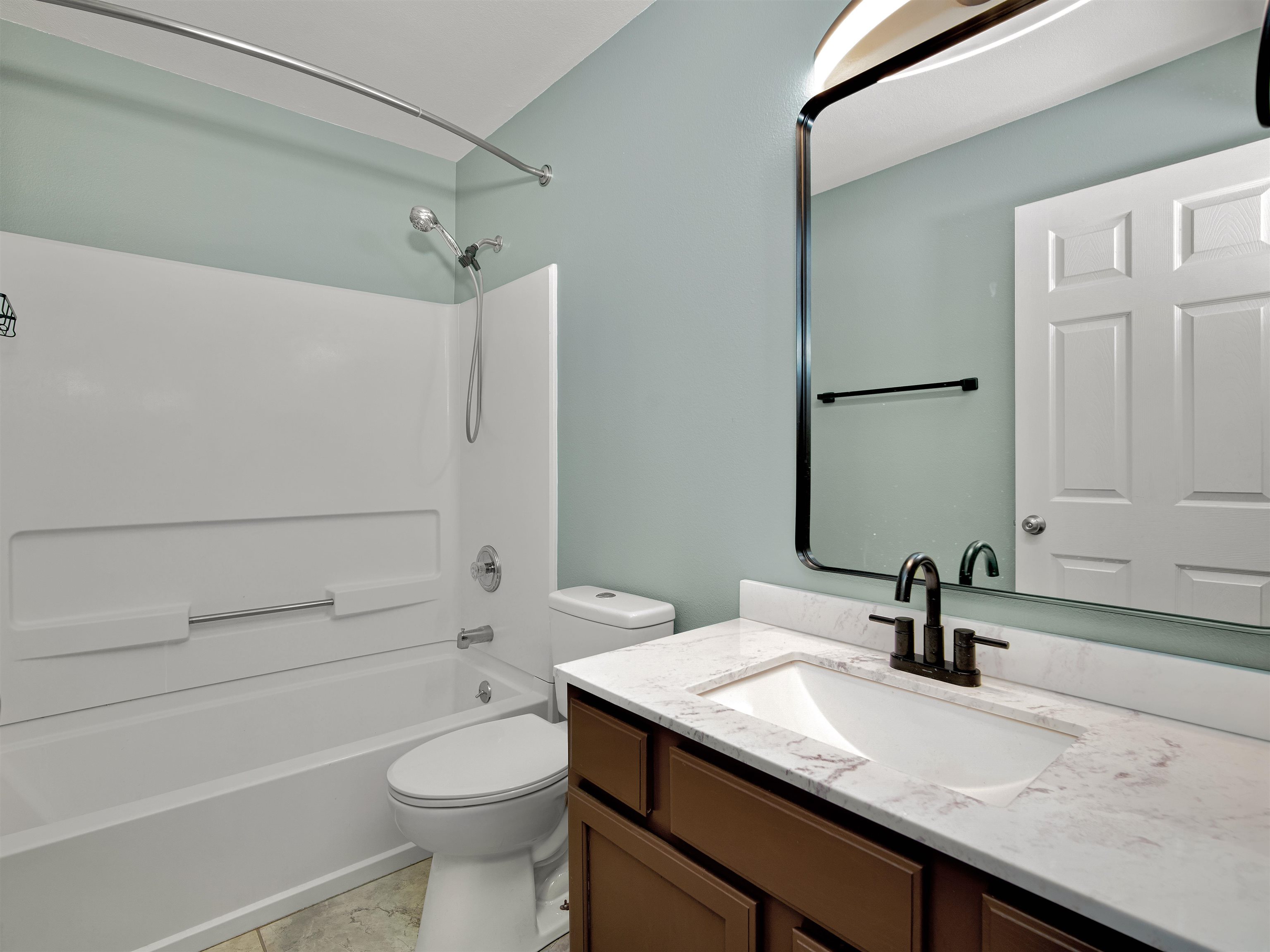 490 1/2 Aspen Grove Drive Property Photo 17