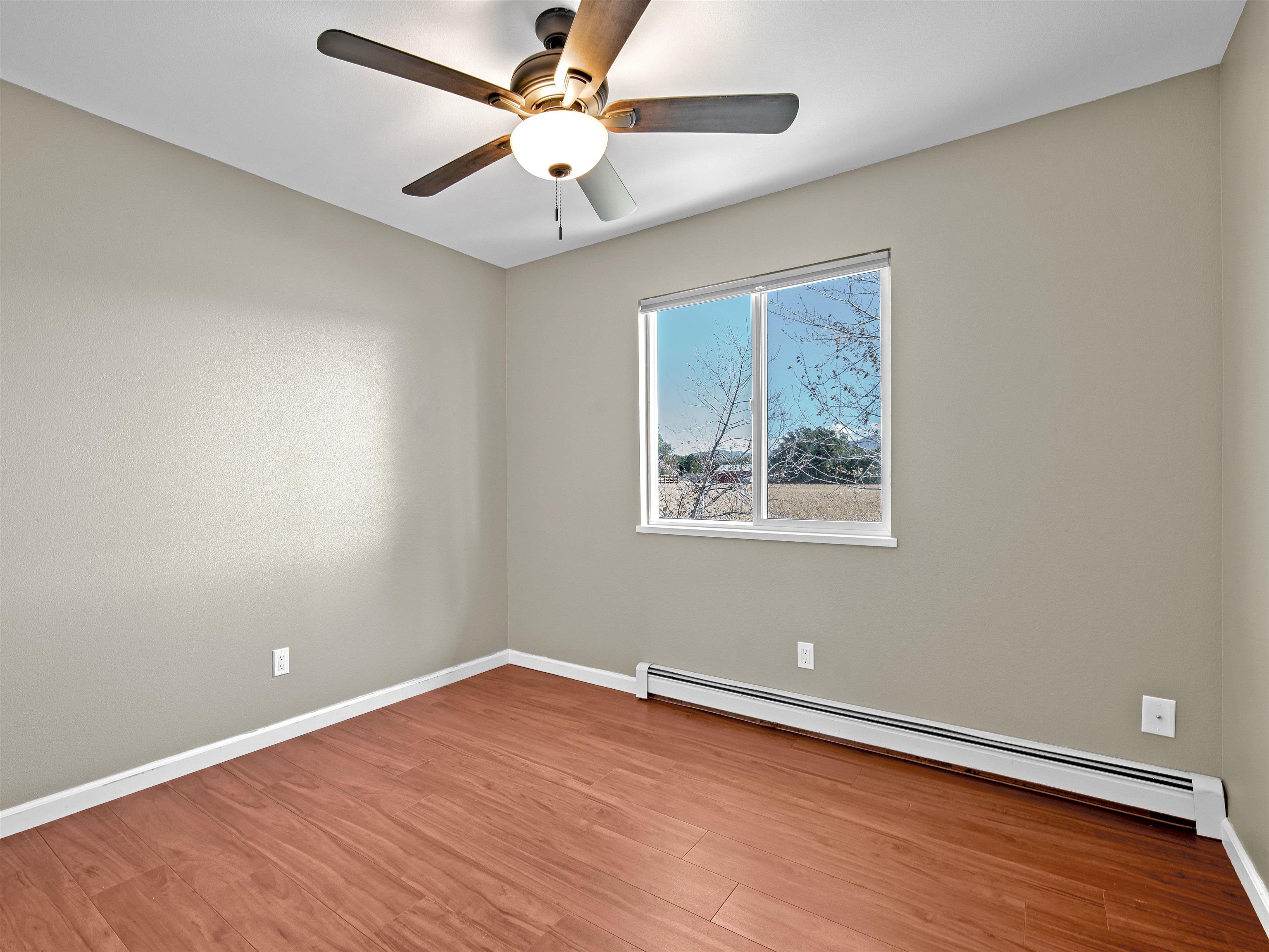 490 1/2 Aspen Grove Drive Property Photo 18