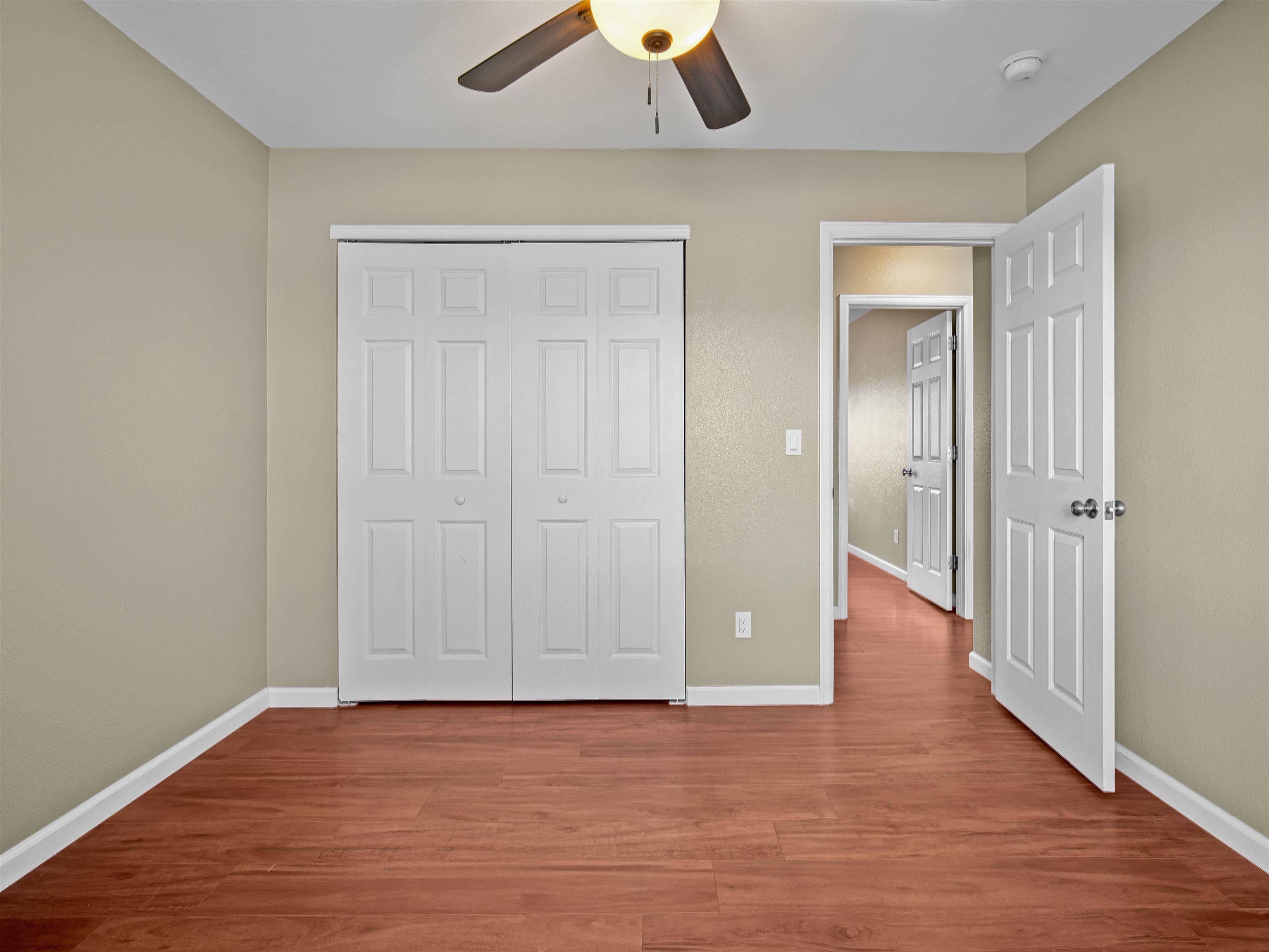 490 1/2 Aspen Grove Drive Property Photo 20
