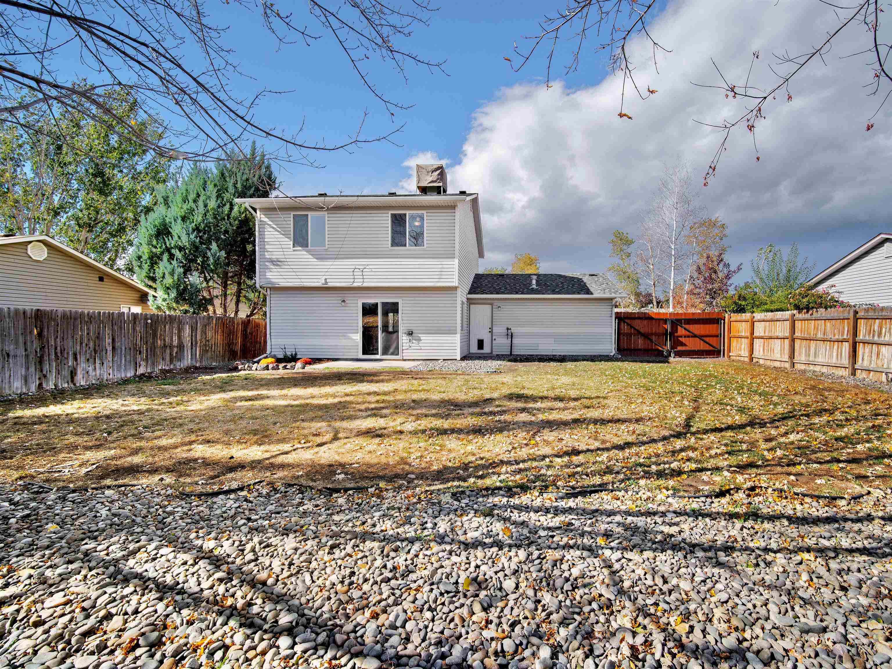 490 1/2 Aspen Grove Drive Property Photo 22