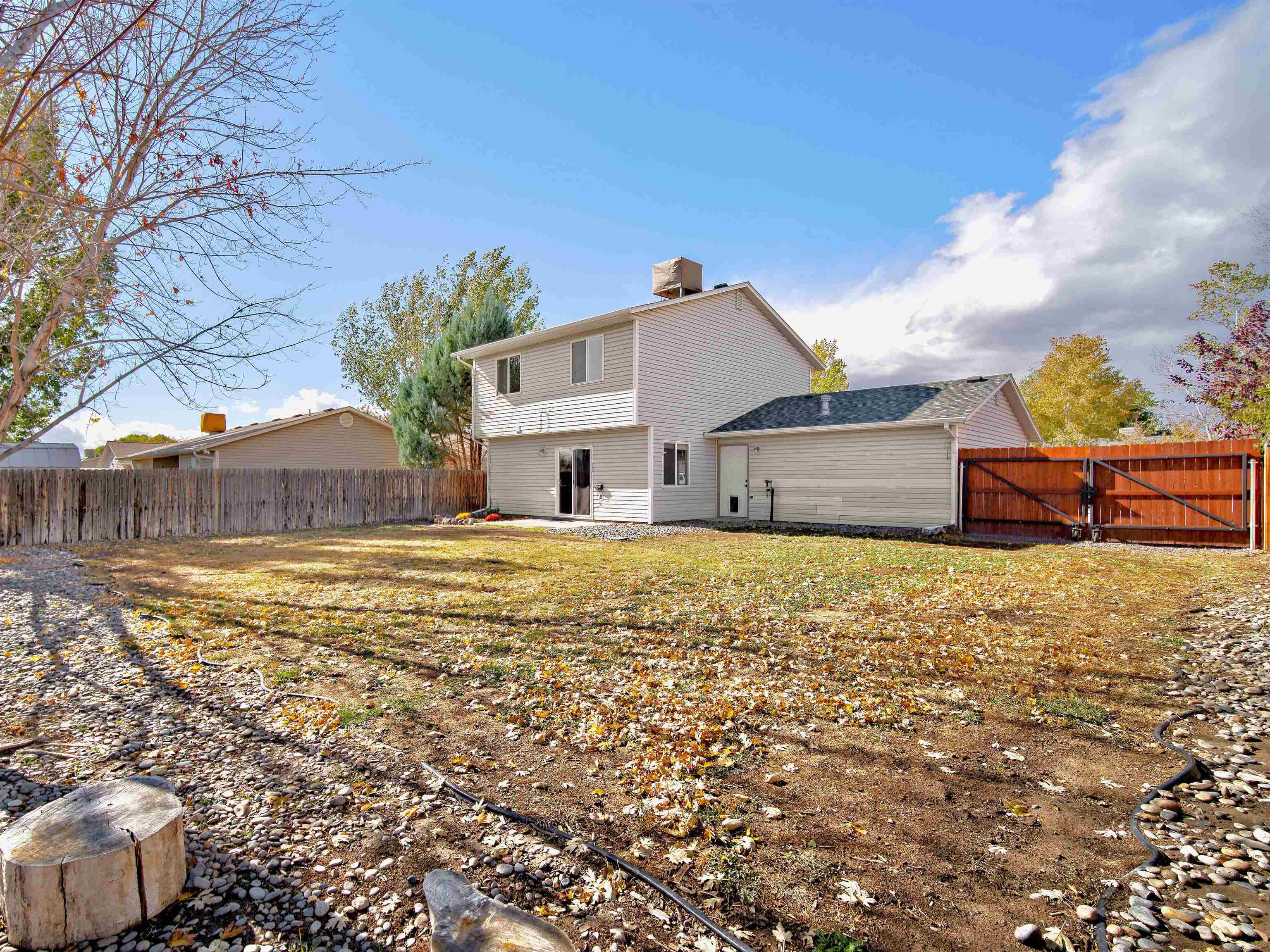 490 1/2 Aspen Grove Drive Property Photo 23