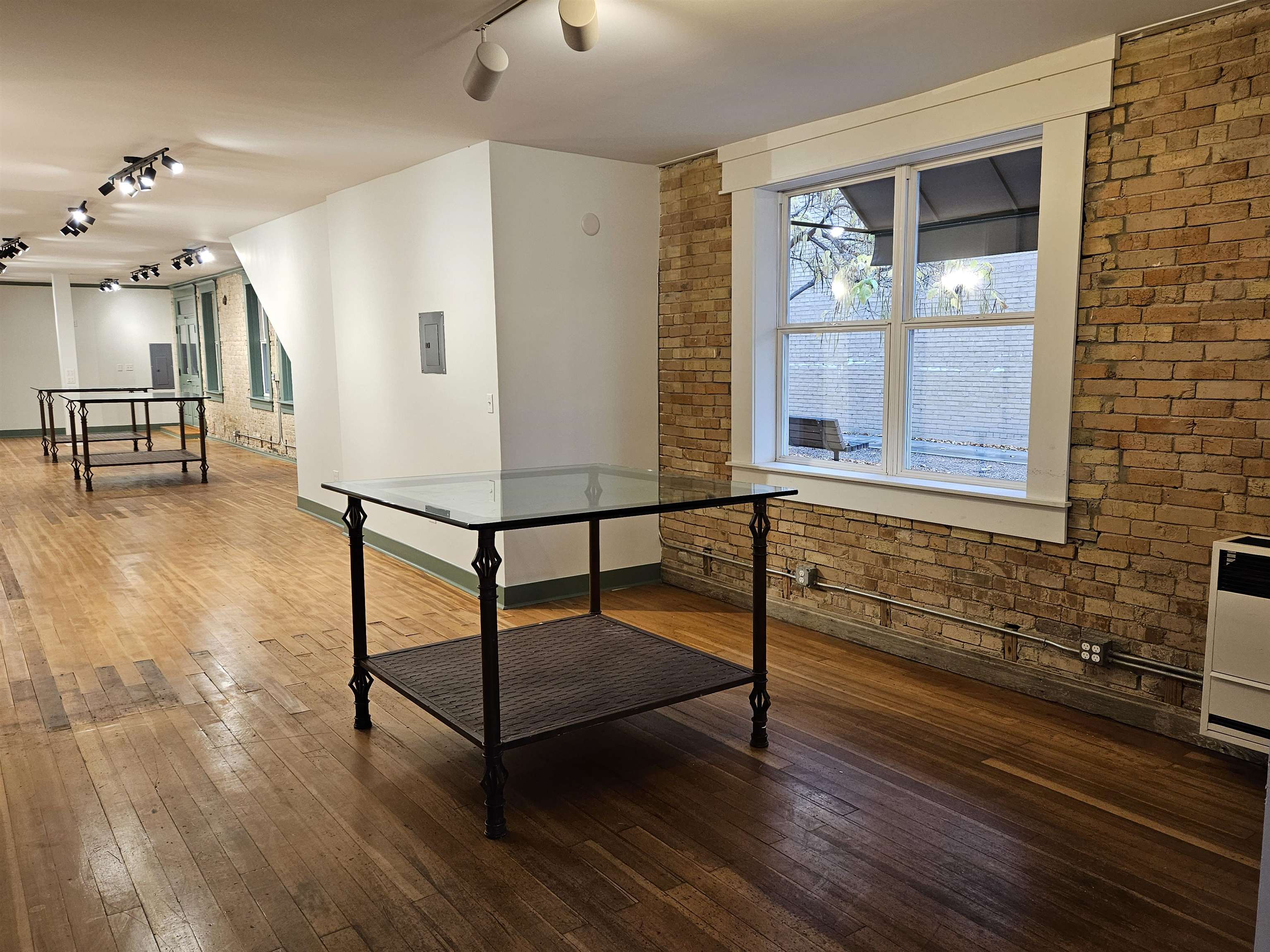 130 E Bridge Street Property Photo 10