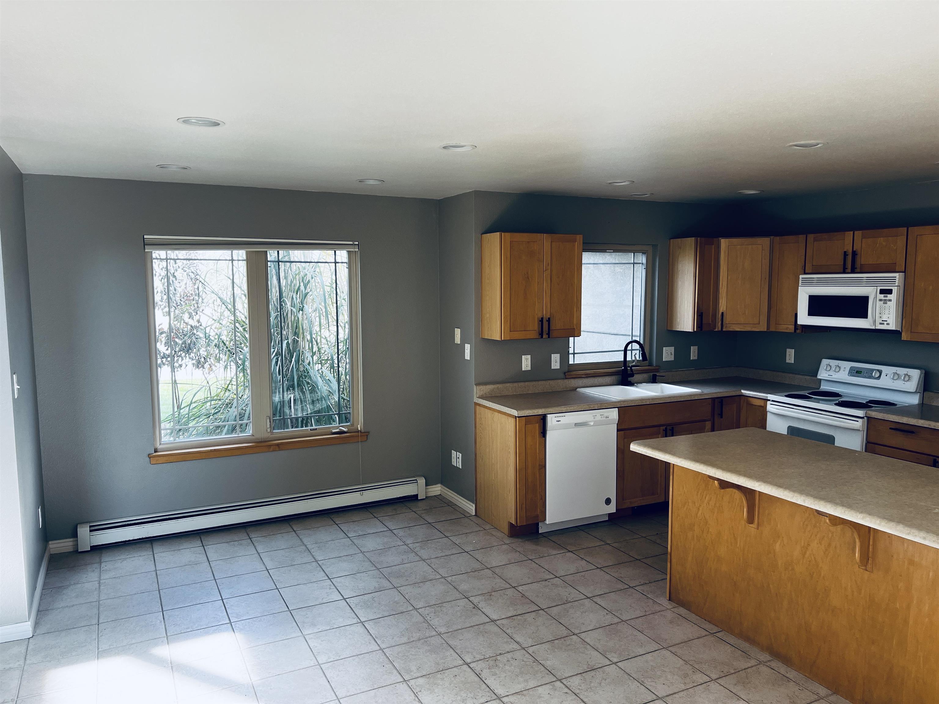 2203 Renaissance Boulevard Property Photo 8