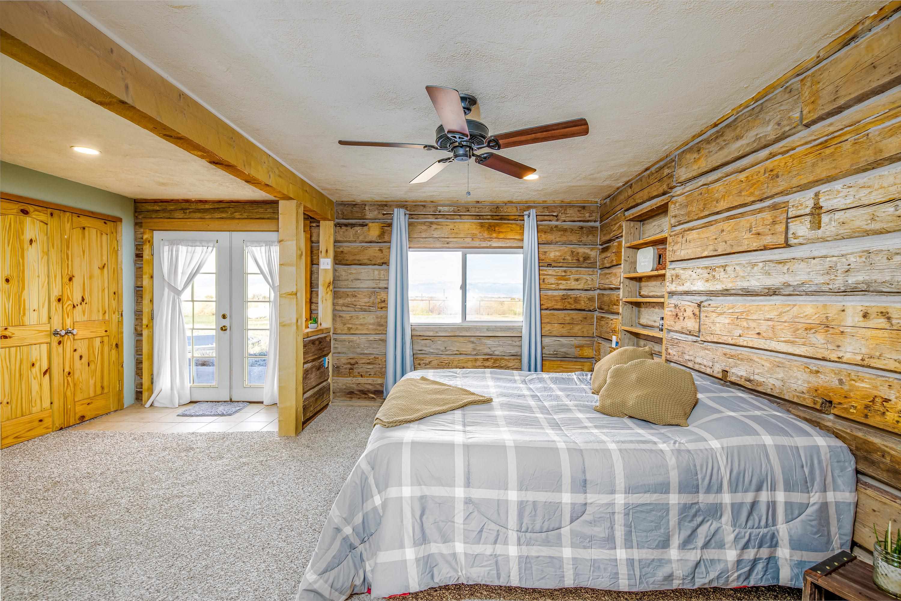 17977 B Road Property Photo 11