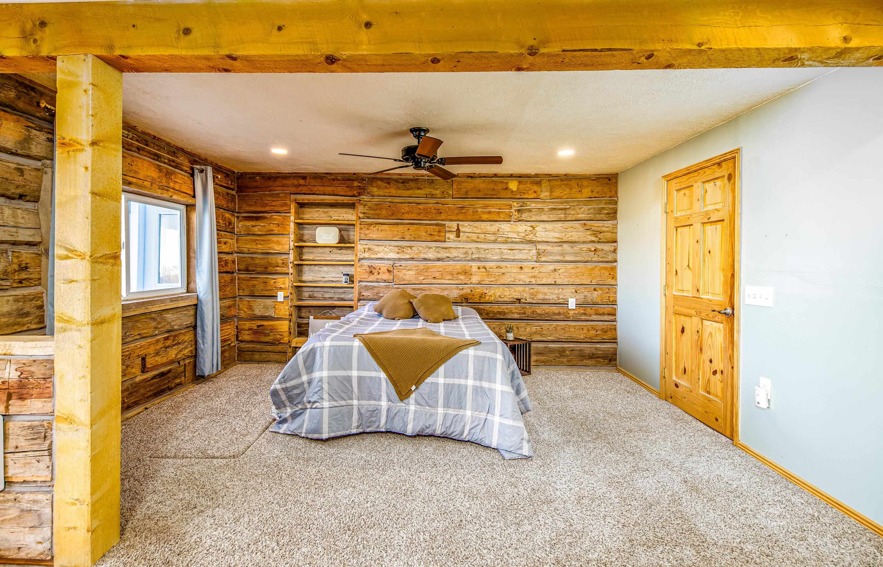 17977 B Road Property Photo 12