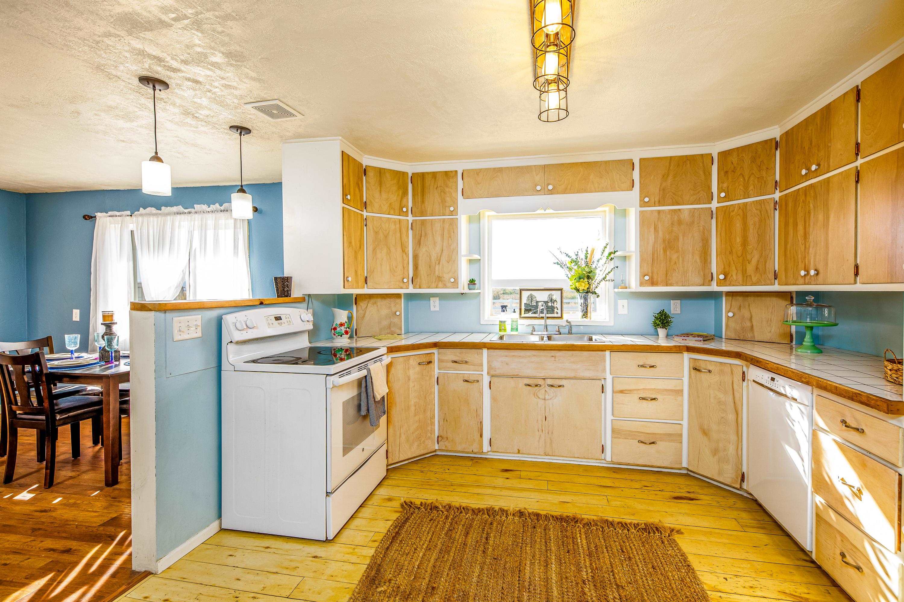 17977 B Road Property Photo 18