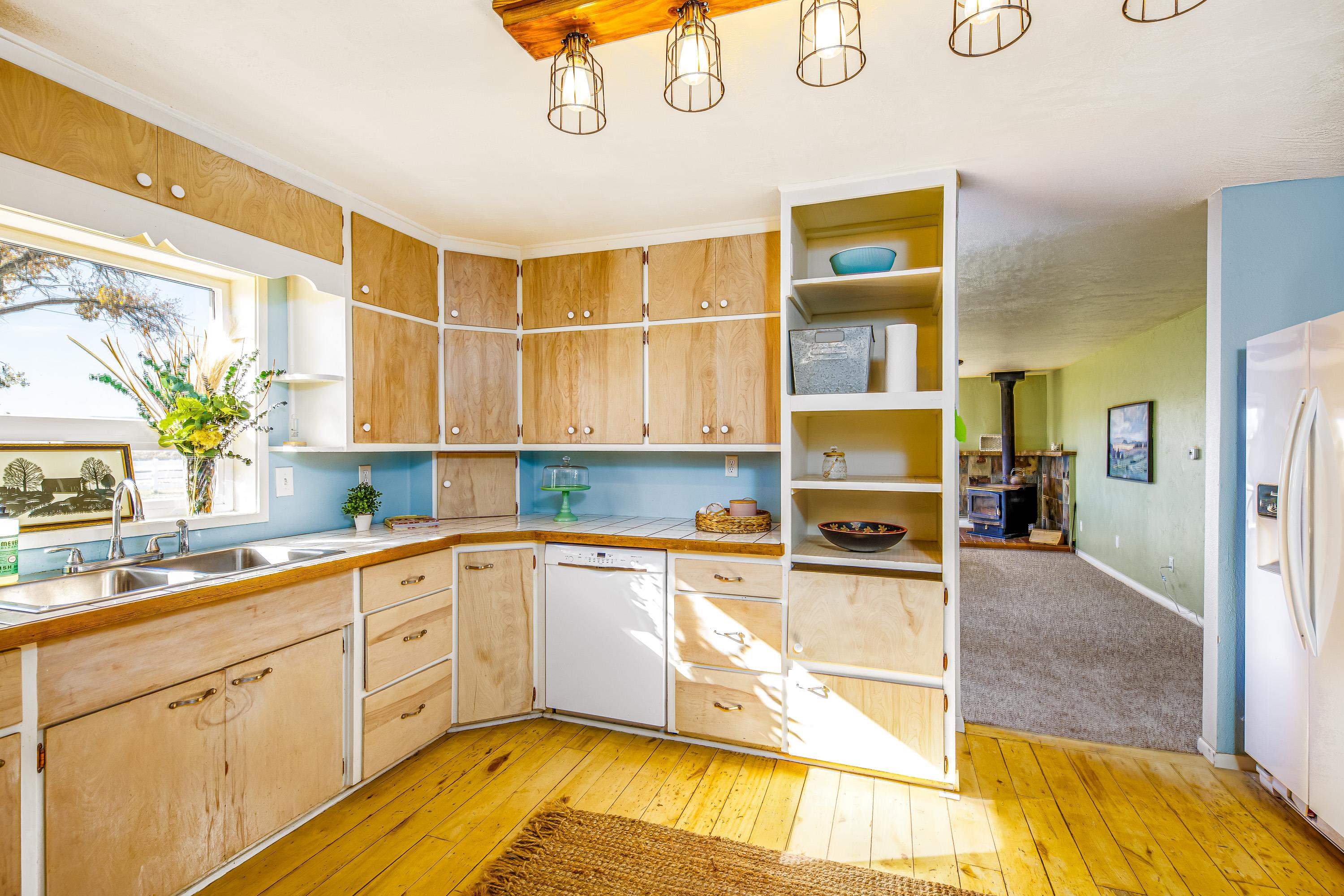 17977 B Road Property Photo 19