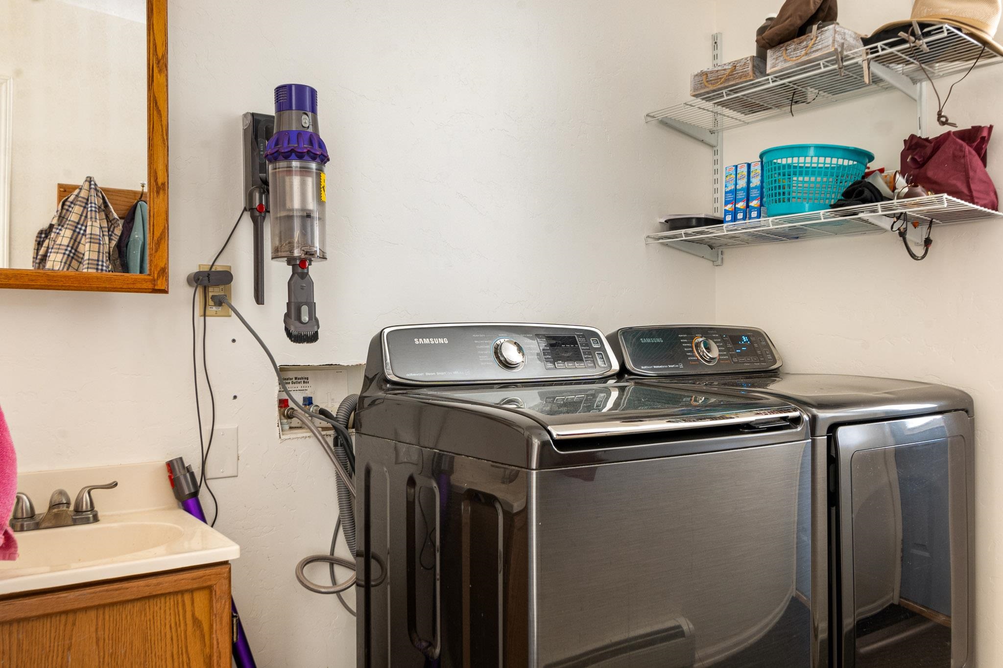 19106 Kimball Creek Road Property Photo 14