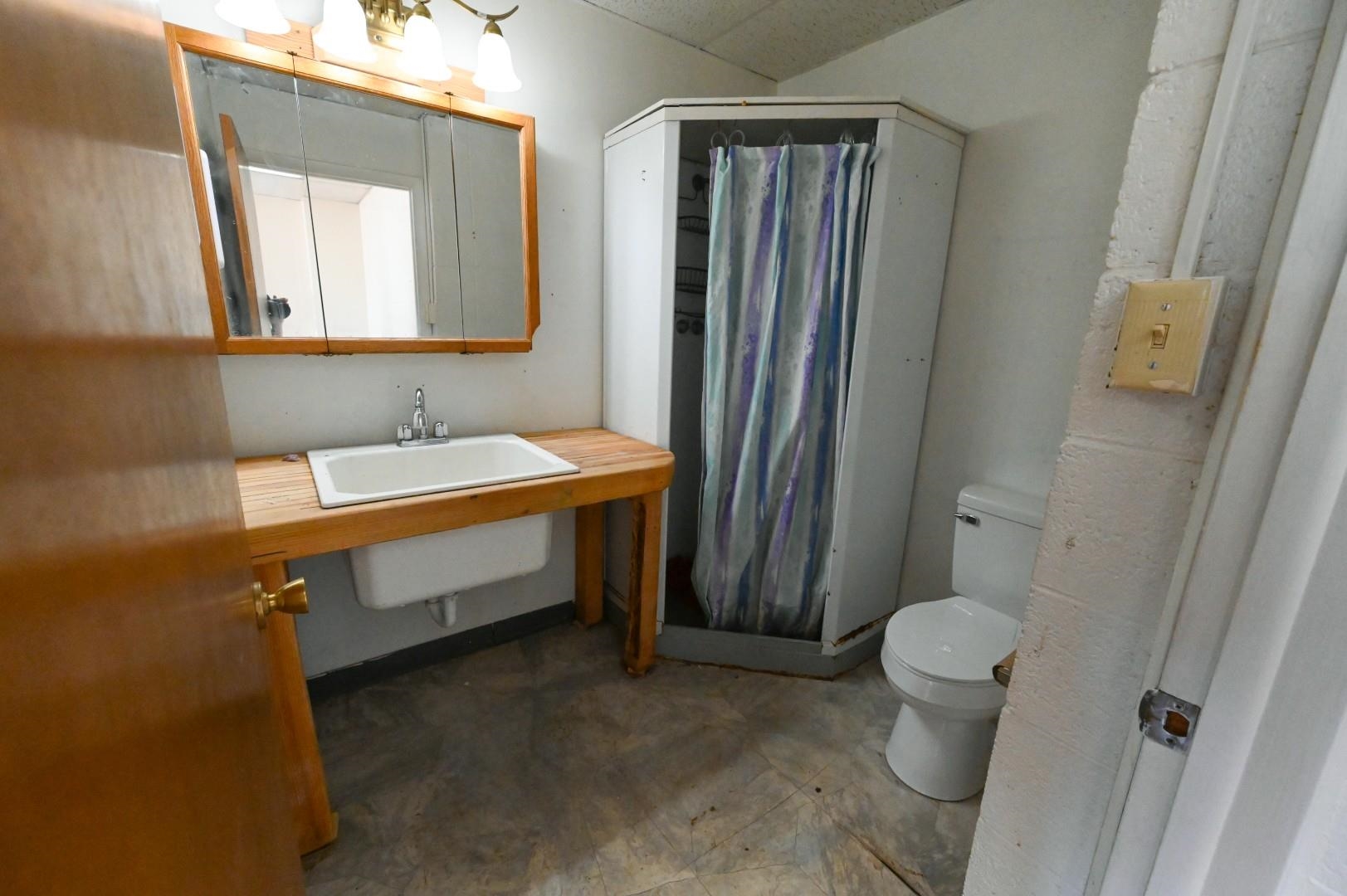 1700 I-70 Business Loop Property Photo 4