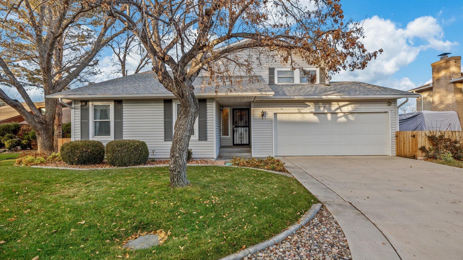 2416 Sandridge Court Property Photo 1