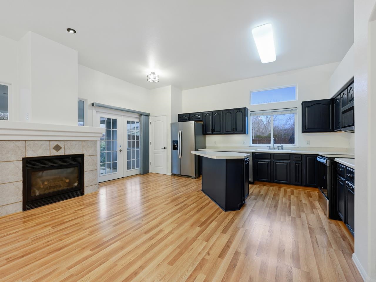 410 Comstock Drive Property Photo 6