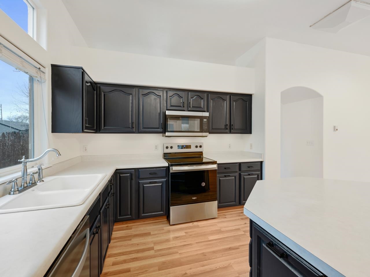 410 Comstock Drive Property Photo 8